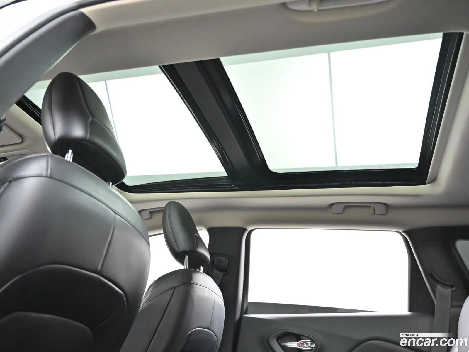 Jeep Cherokee 2018 — 14