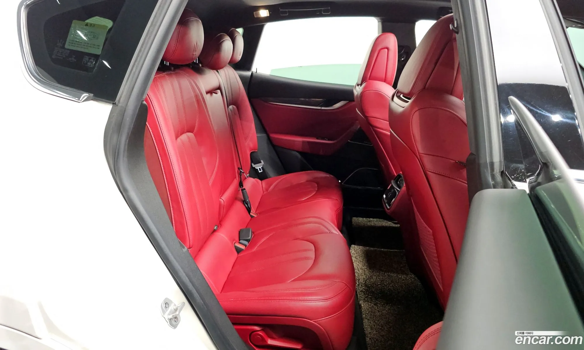 Maserati Levante 2018 — 17