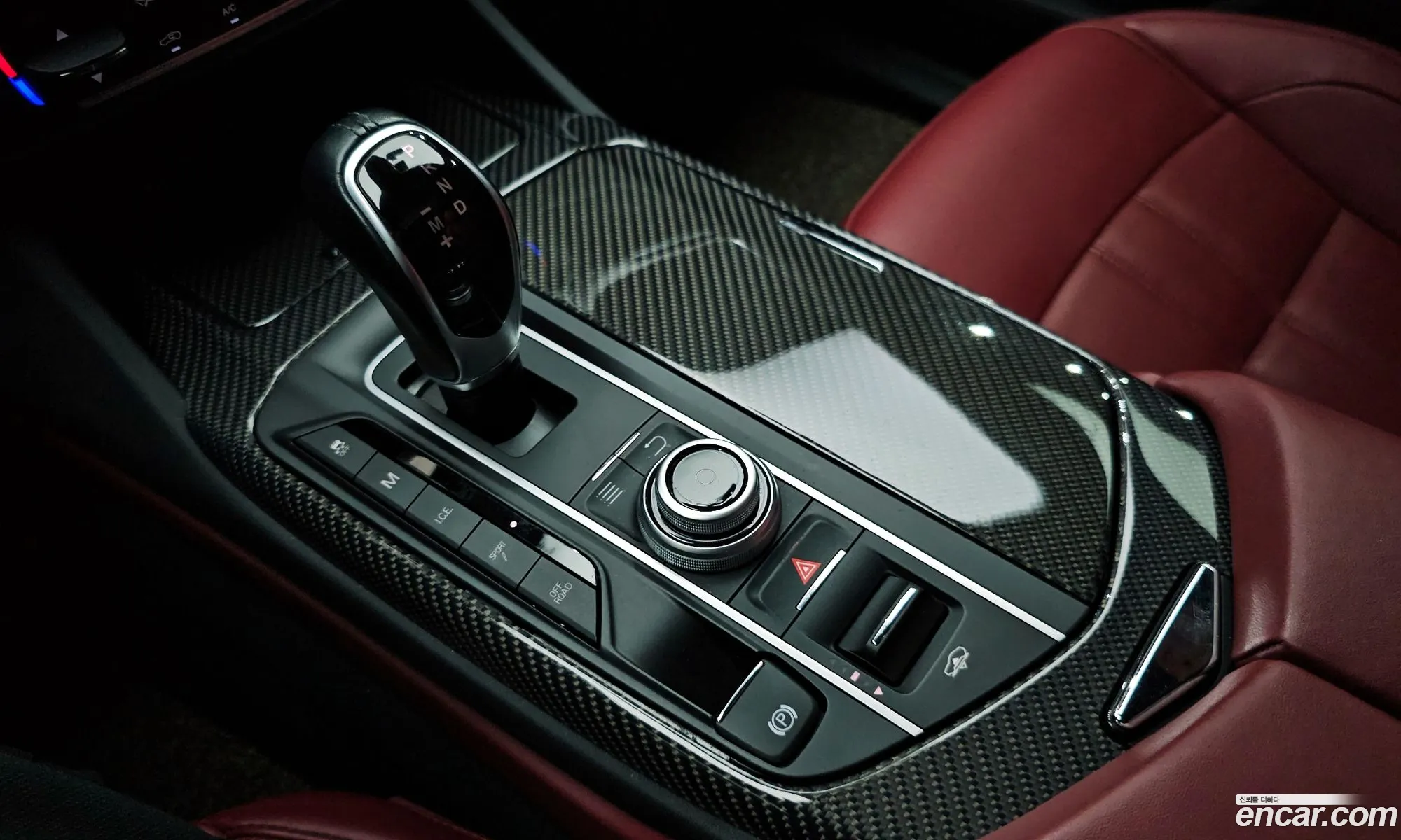 Maserati Levante 2018 — 21