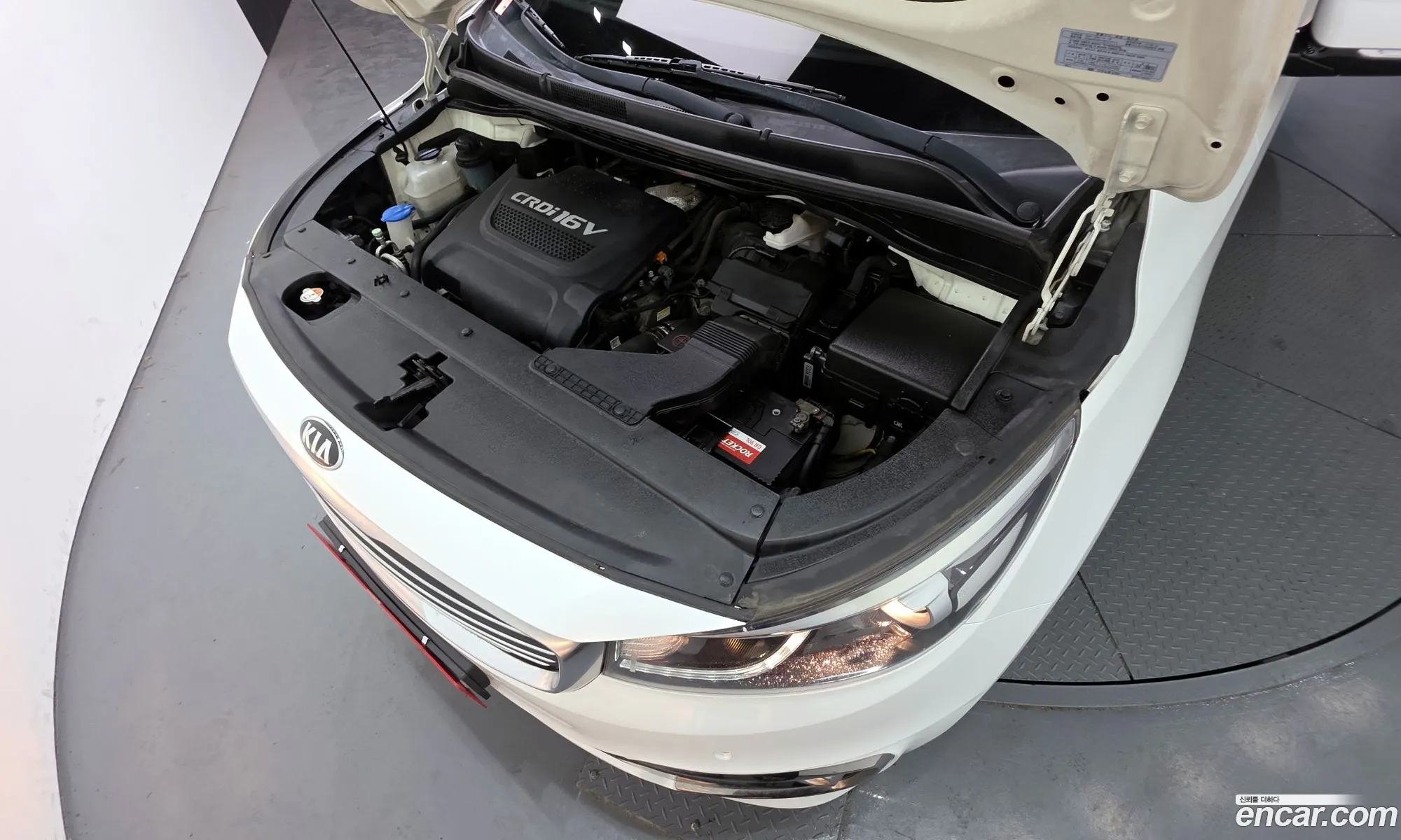 Kia Carnival 2017 — 2