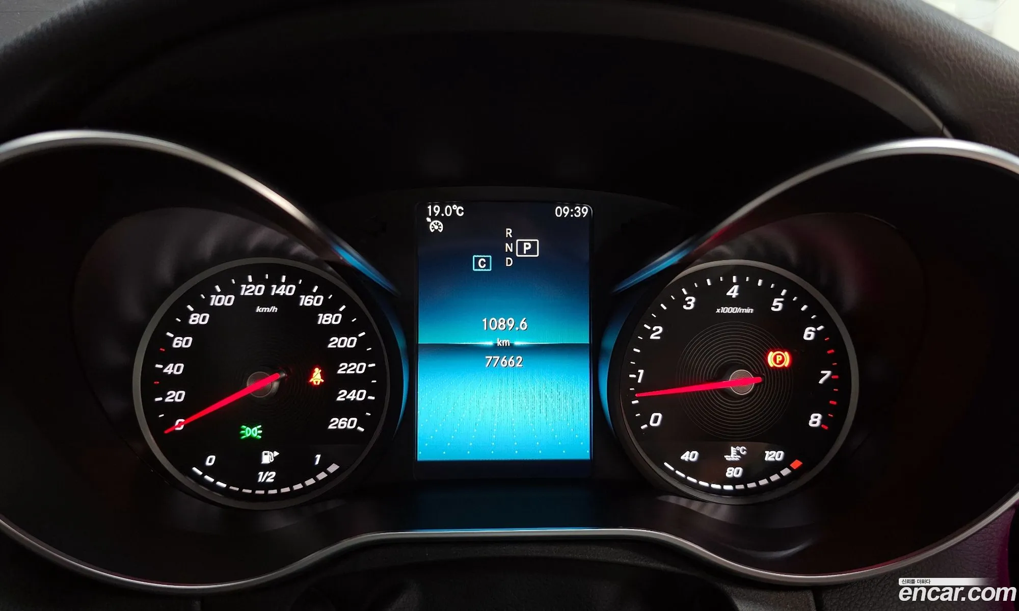 Mercedes-Benz C-Class W205 2019 — 19