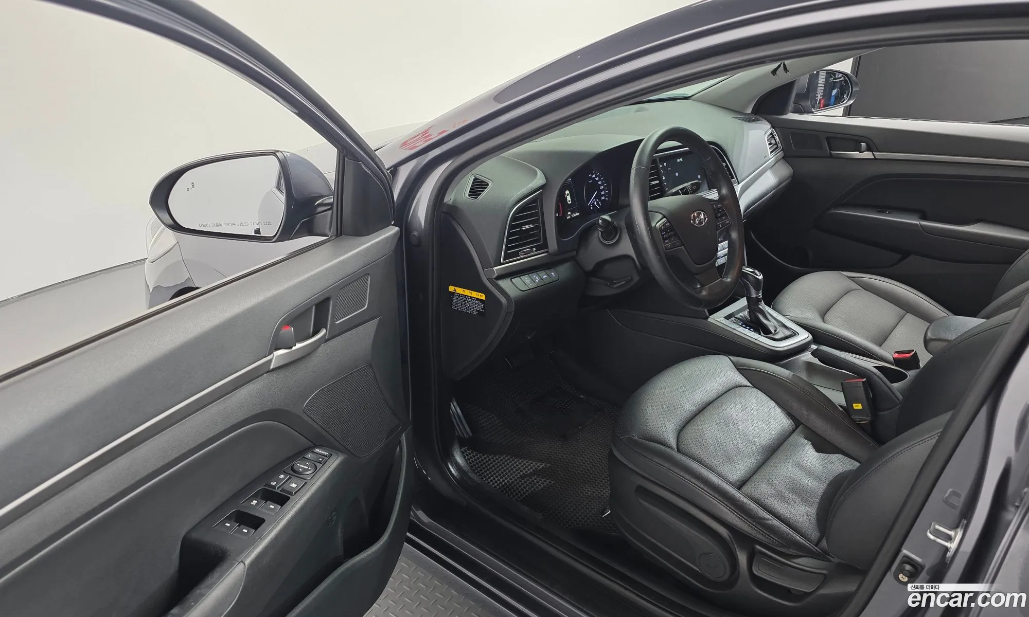 Hyundai Elantra AD 2017 — 7