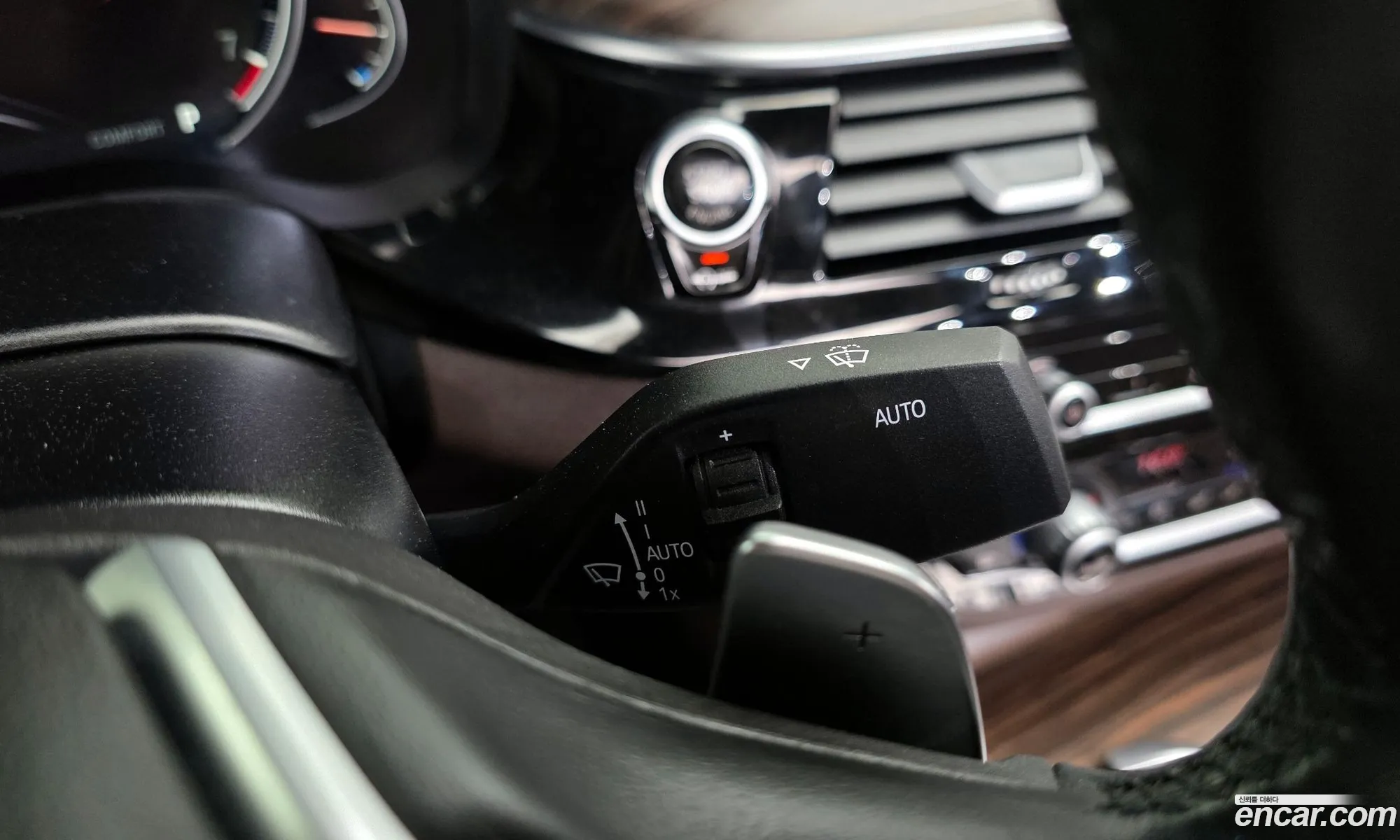 BMW 5 Series 2018 WBAJD3101JB255090 — 30