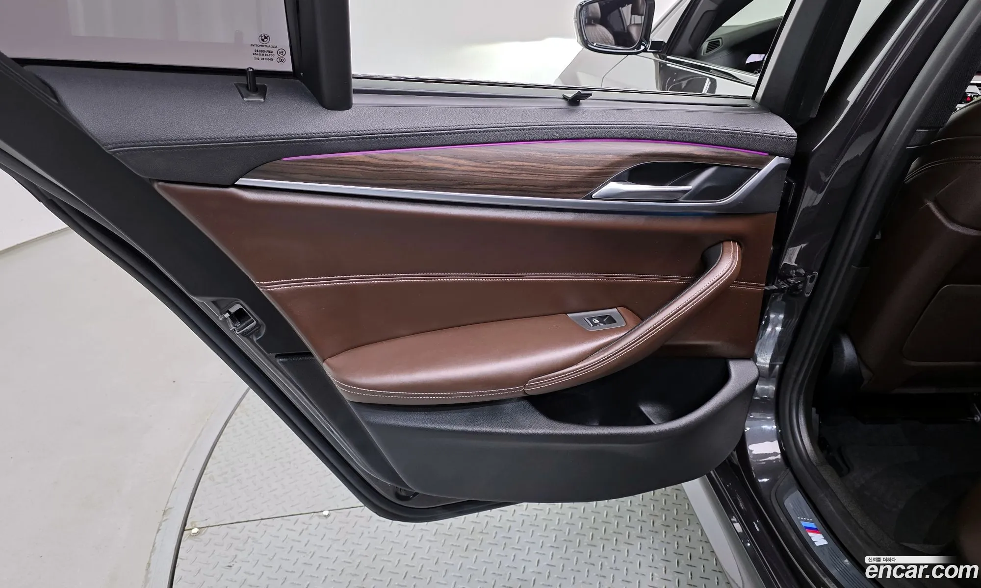 BMW 5 Series 2018 WBAJD3101JB255090 — 14