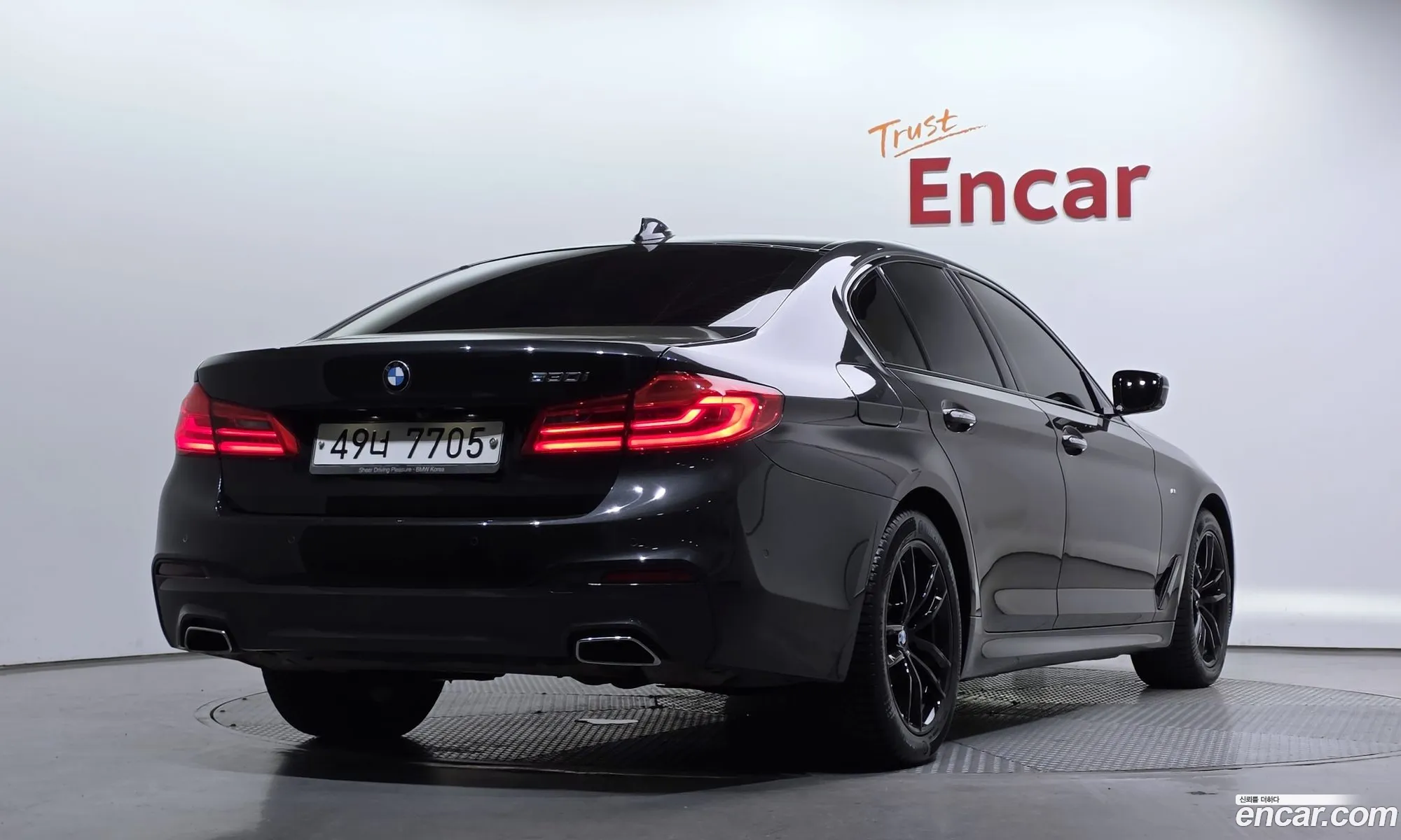 BMW 5 Series 2018 WBAJD3101JB255090 — 11