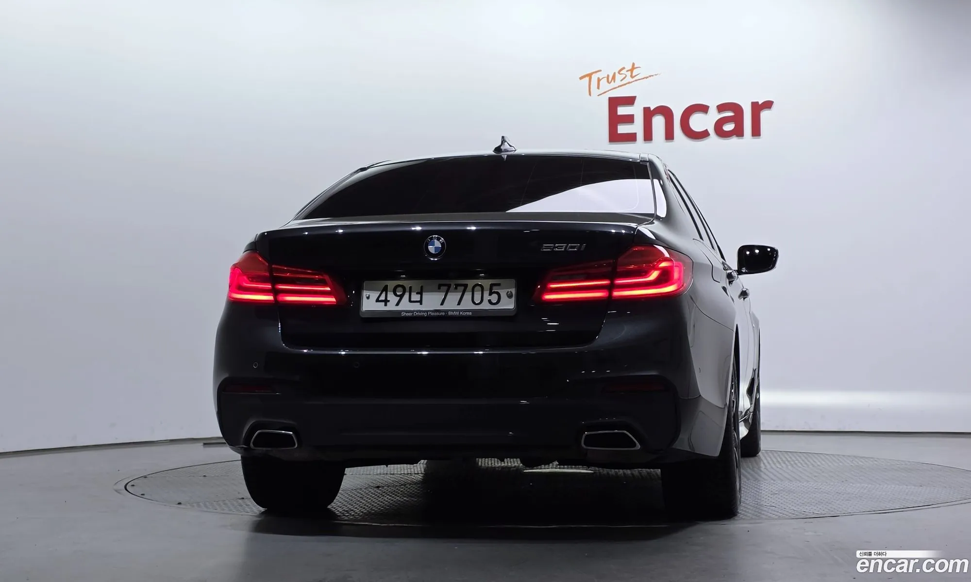 BMW 5 Series 2018 WBAJD3101JB255090 — 28