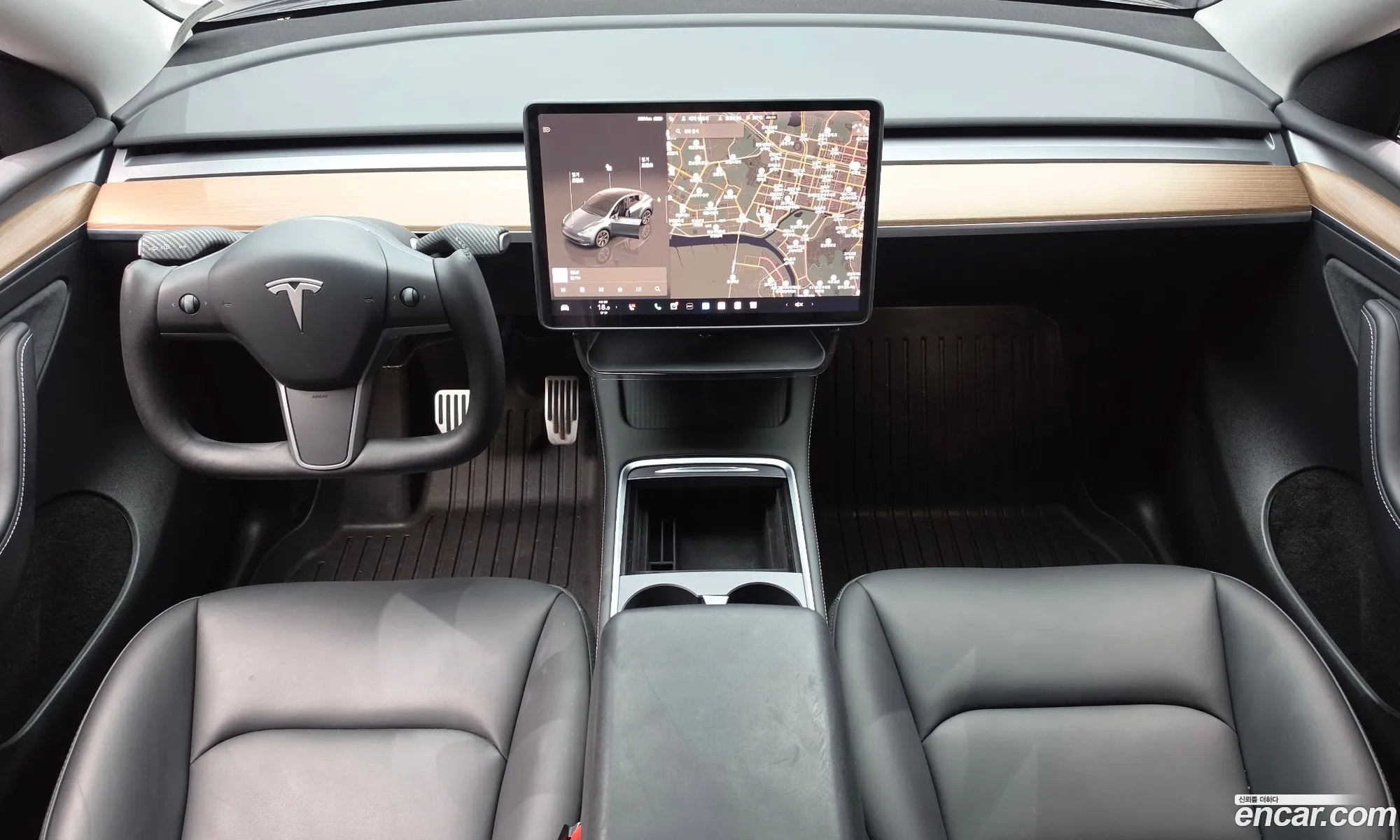 Tesla Model Y 2025 — 6