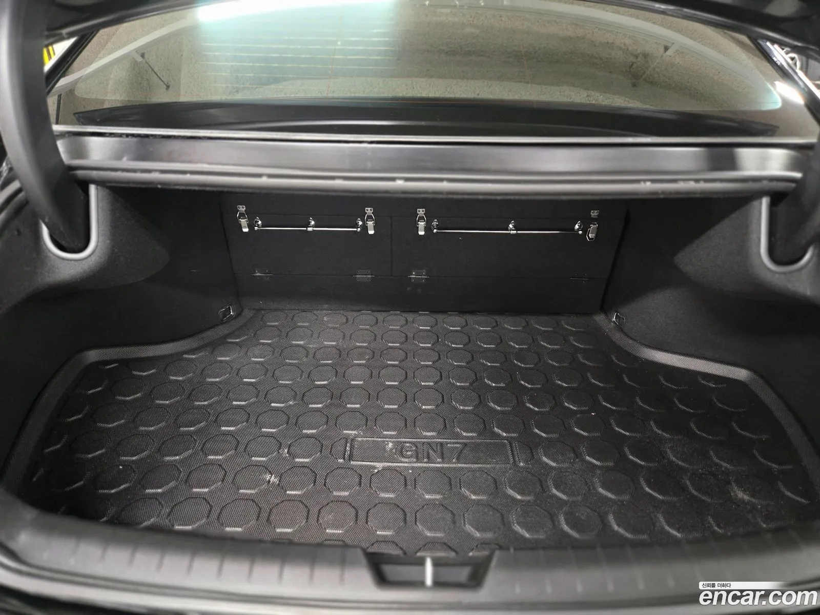 Hyundai Grandeur Hybrid 2023 — 16