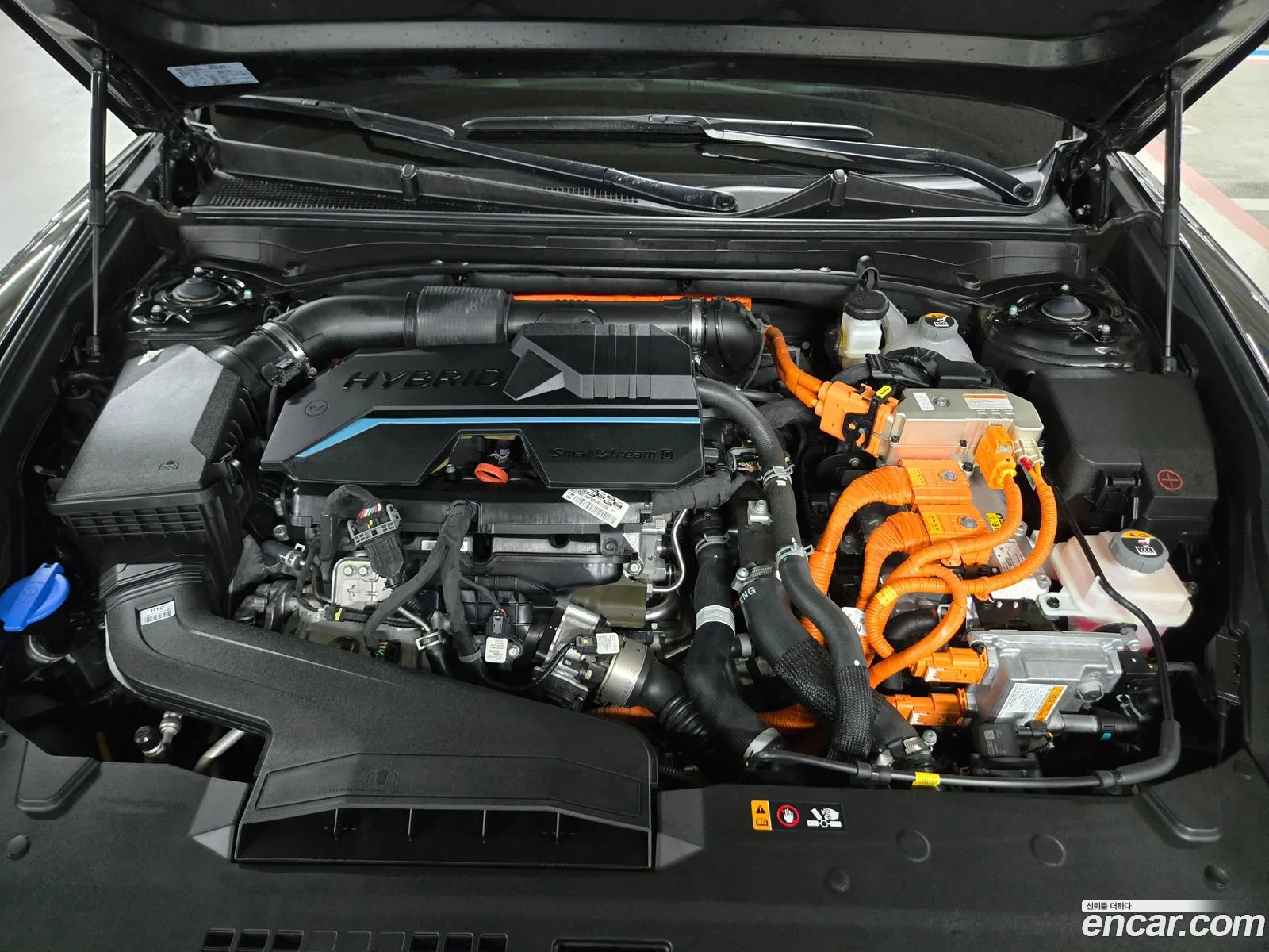 Hyundai Grandeur Hybrid 2023 — 14