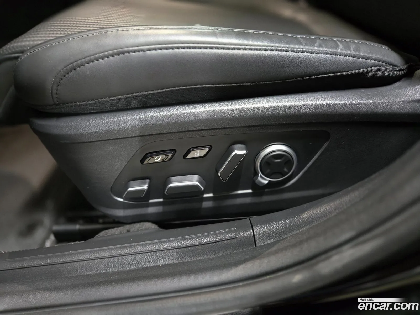 Hyundai Grandeur Hybrid 2023 — 13