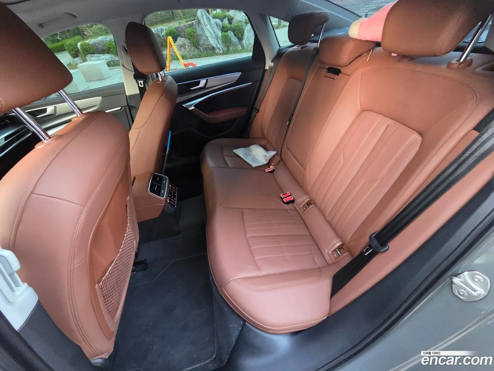 Audi A6 2022 — 12
