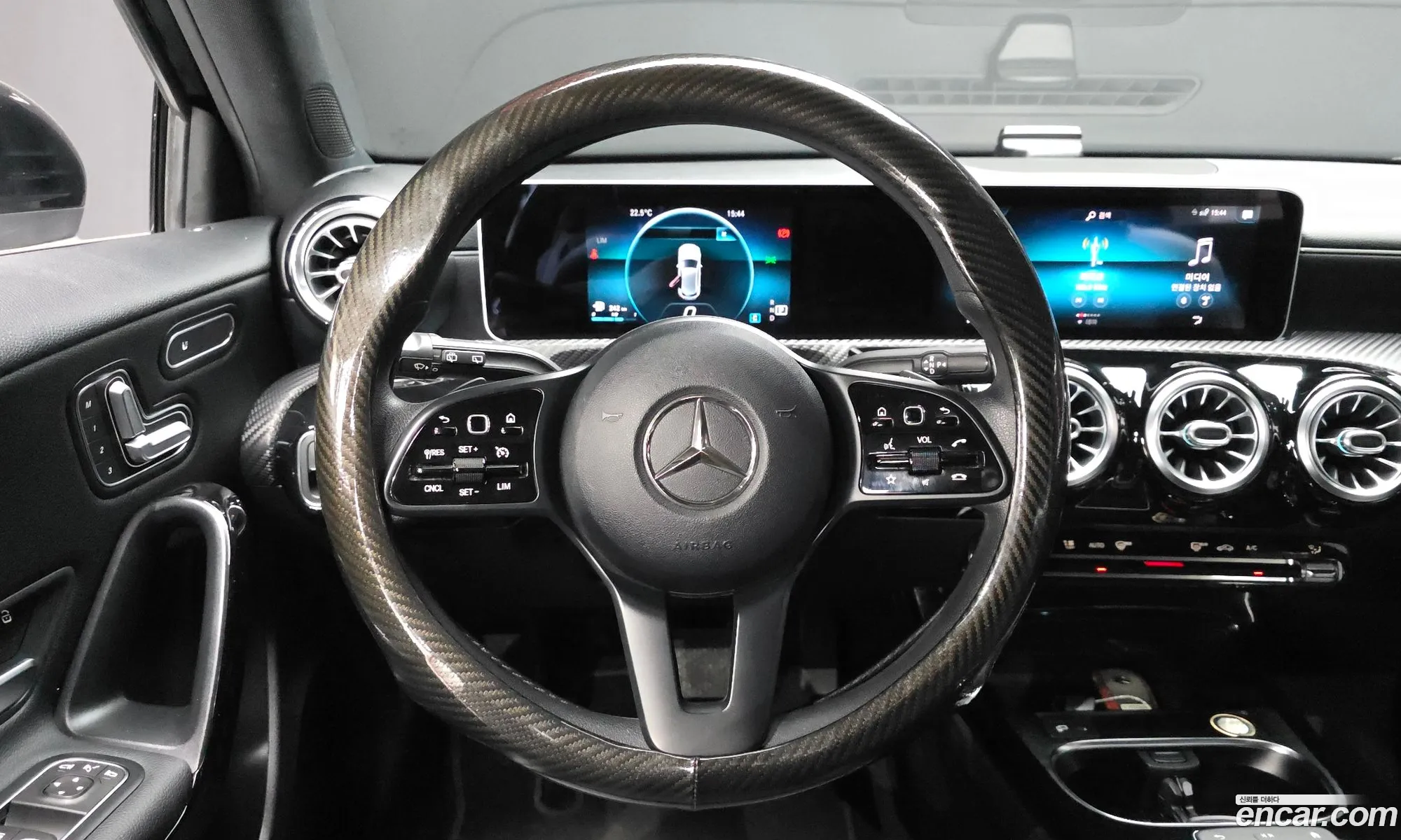 Mercedes-Benz A-Class W177 2019 — 17