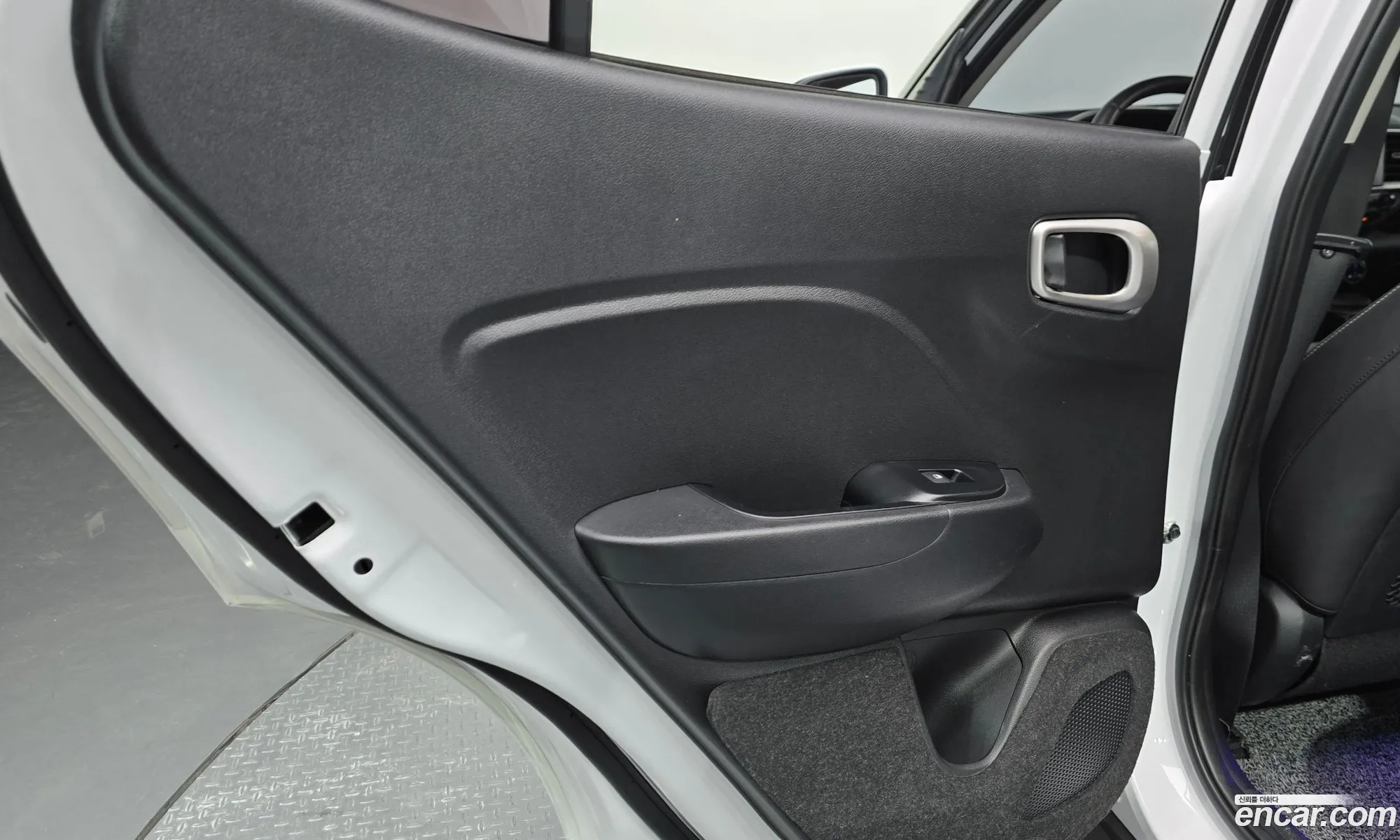 Hyundai Venue 2019 — 24