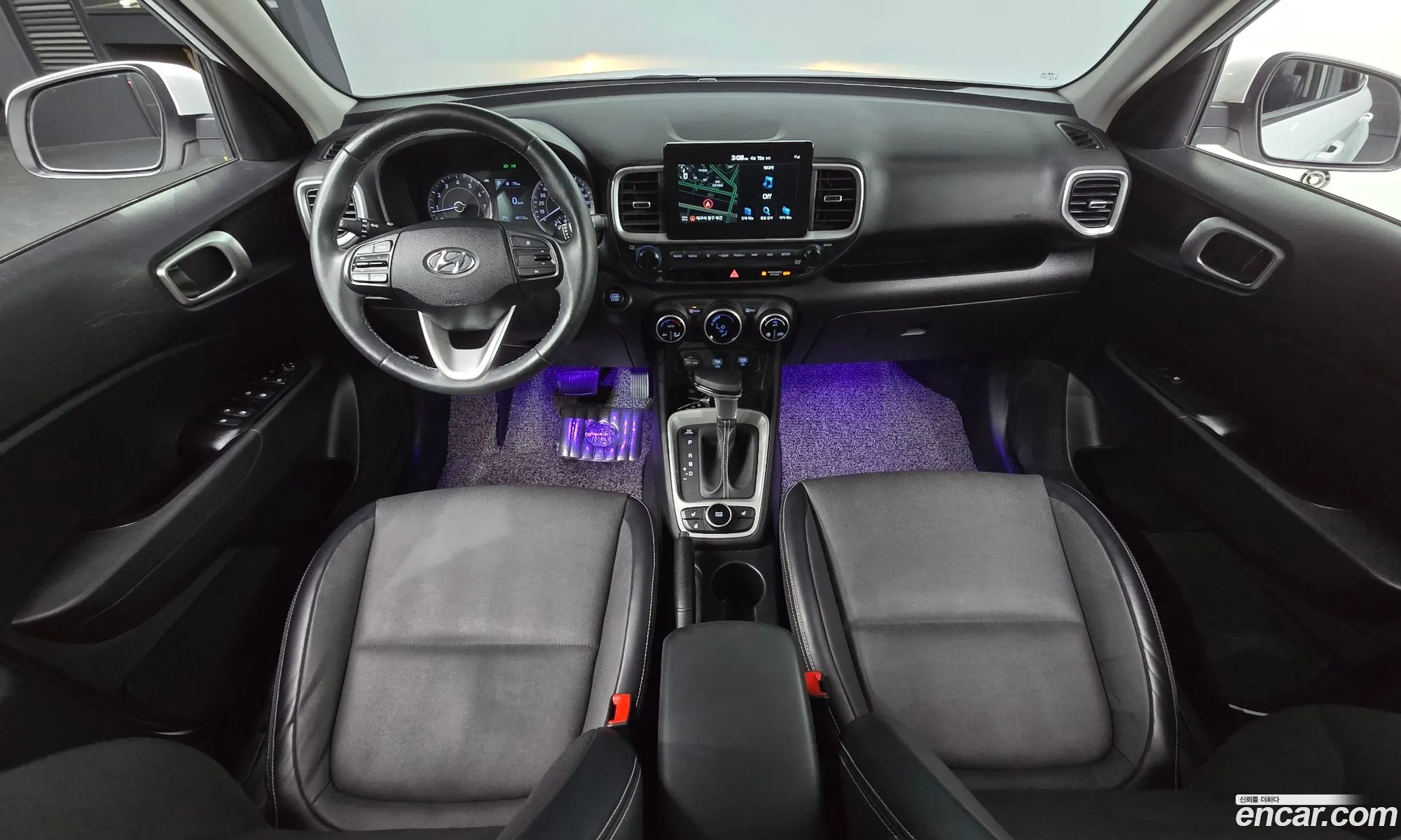 Hyundai Venue 2019 — 18