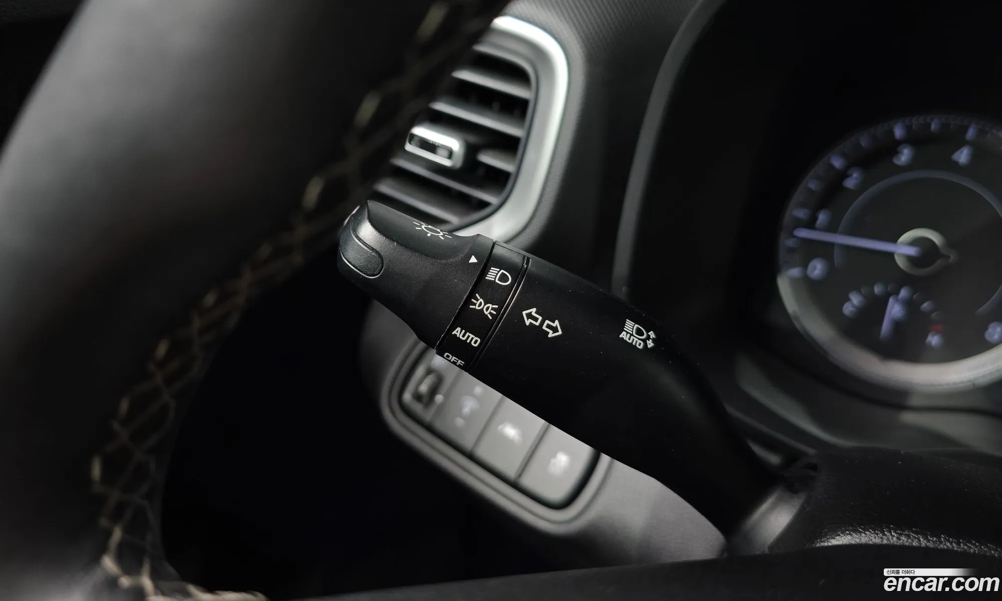 Hyundai Venue 2019 — 12