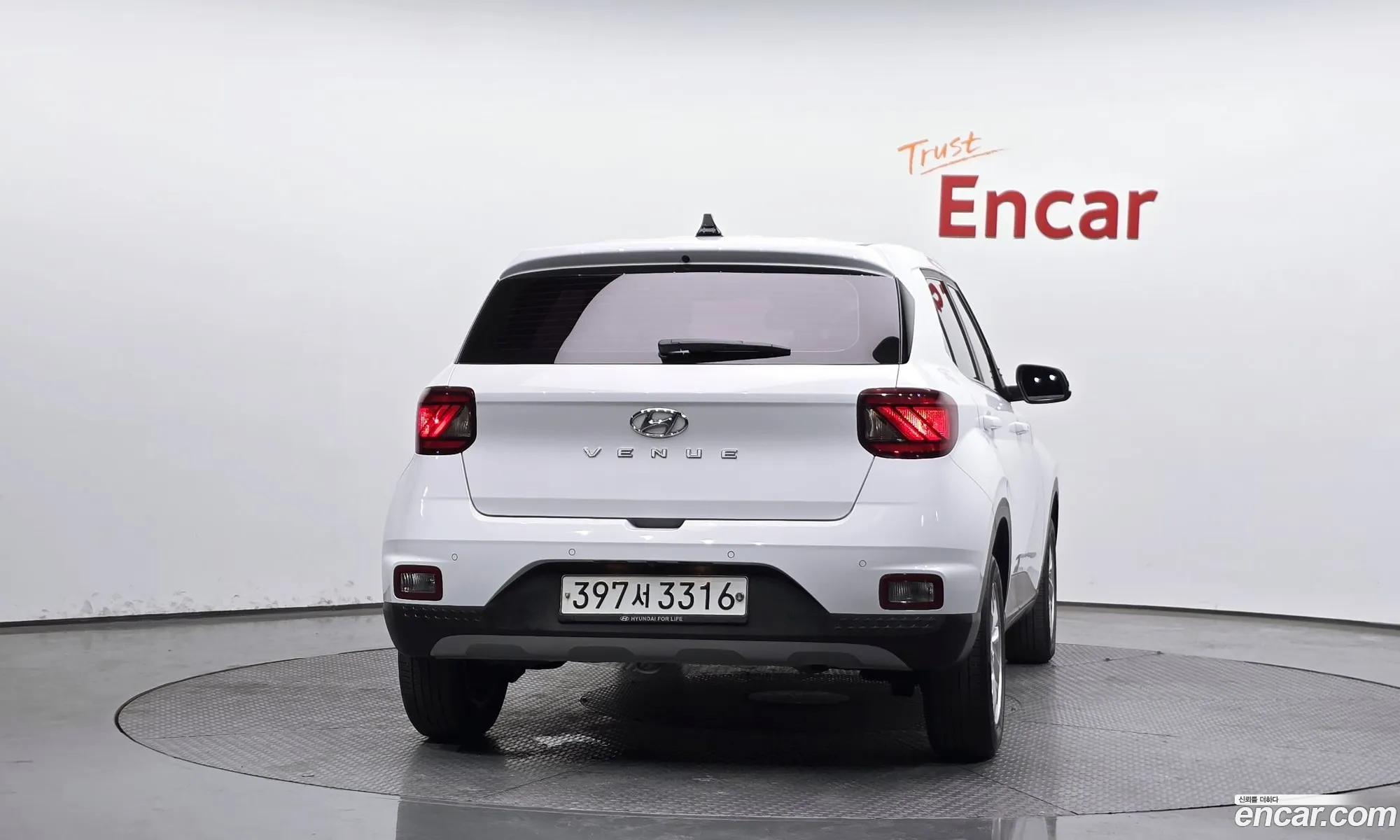 Hyundai Venue 2019 — 17