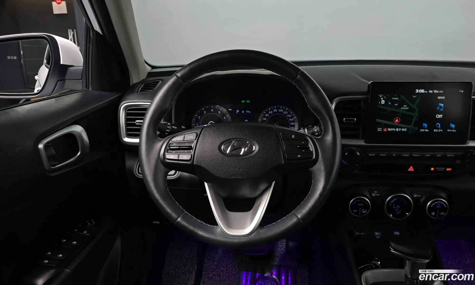 Hyundai Venue 2019 — 27