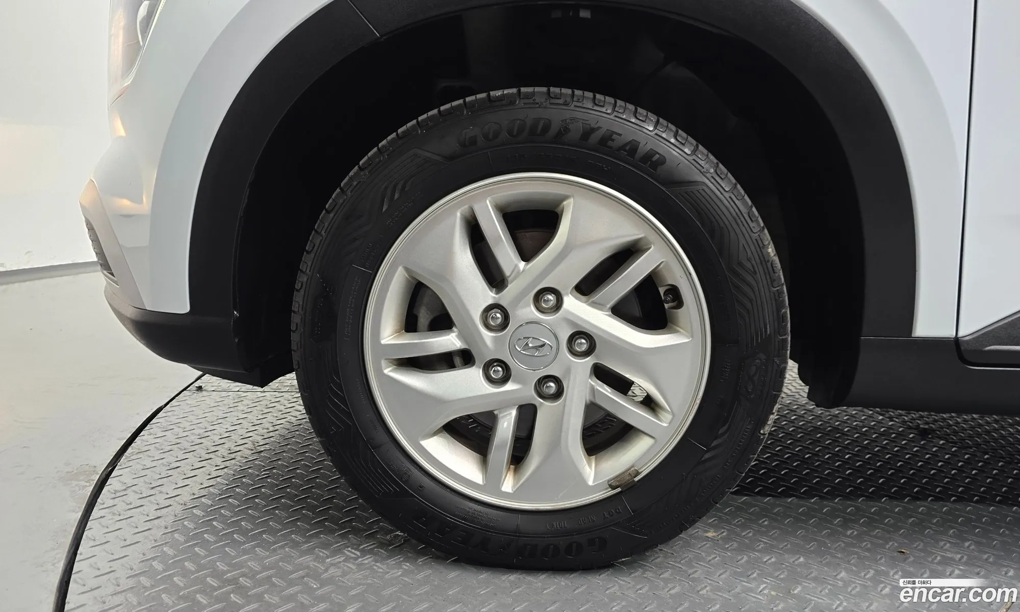 Hyundai Venue 2019 — 20
