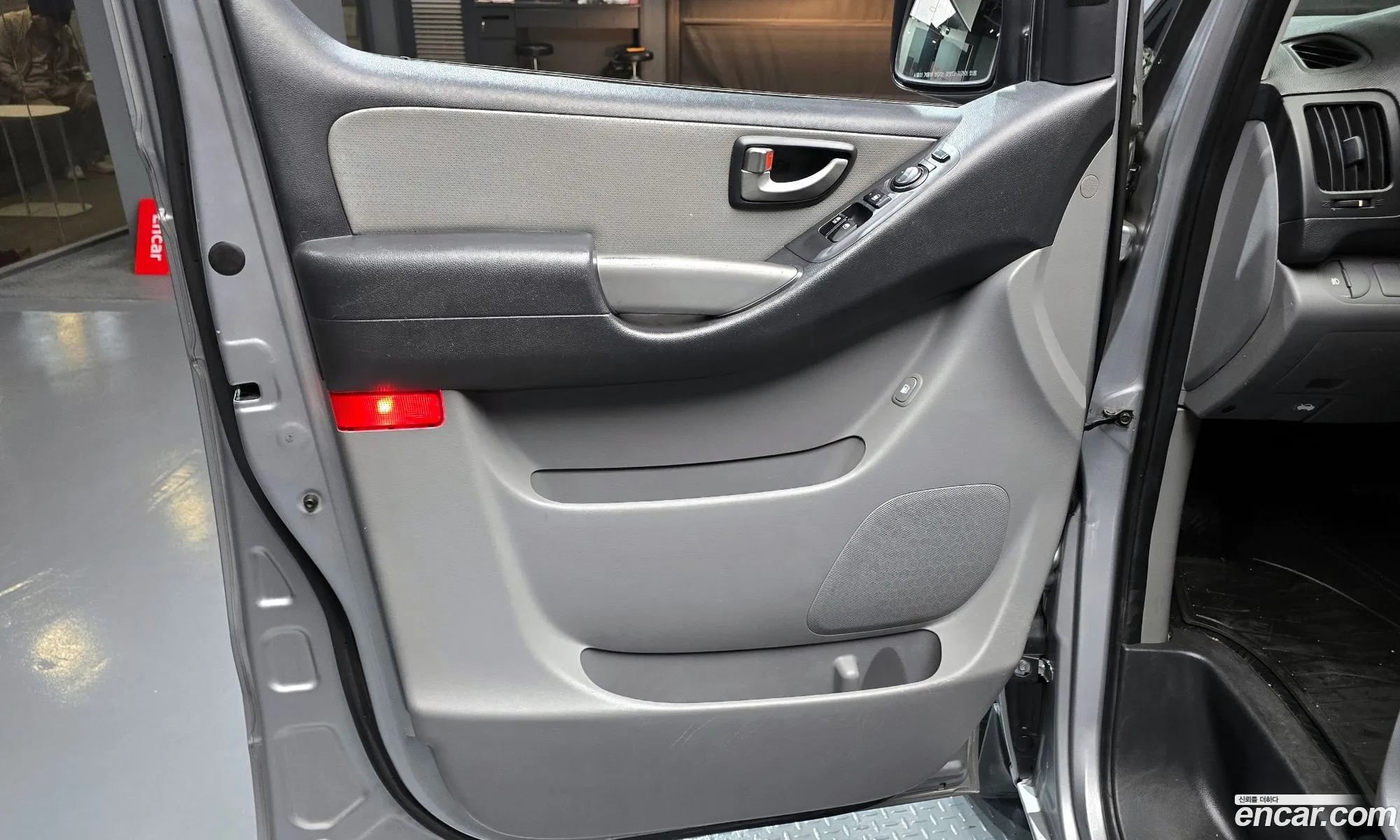 Hyundai Grand Starex 2013 — 2