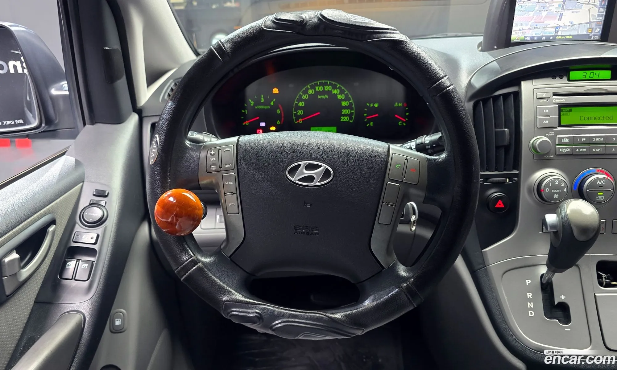 Hyundai Grand Starex 2013 — 32