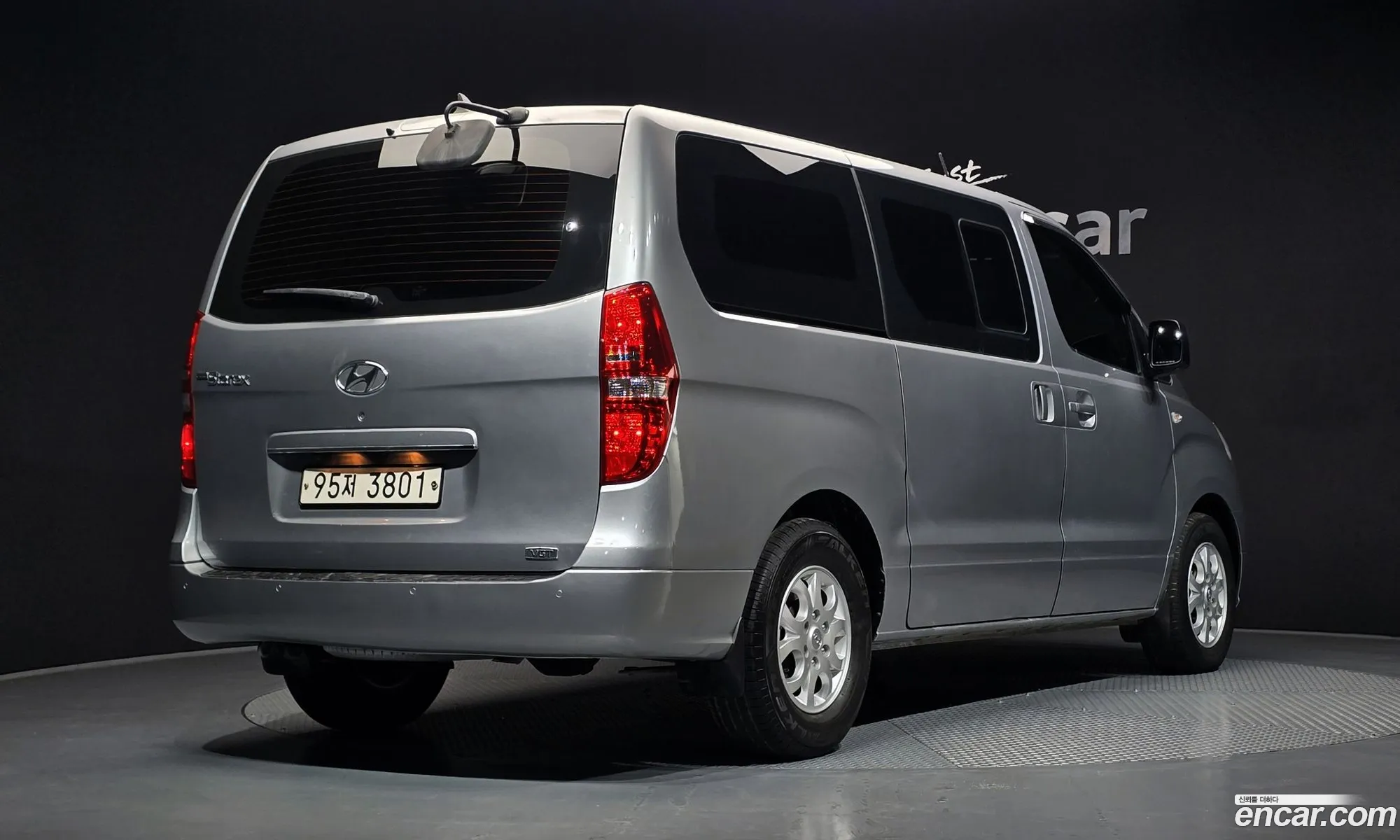 Hyundai Grand Starex 2013 — 12