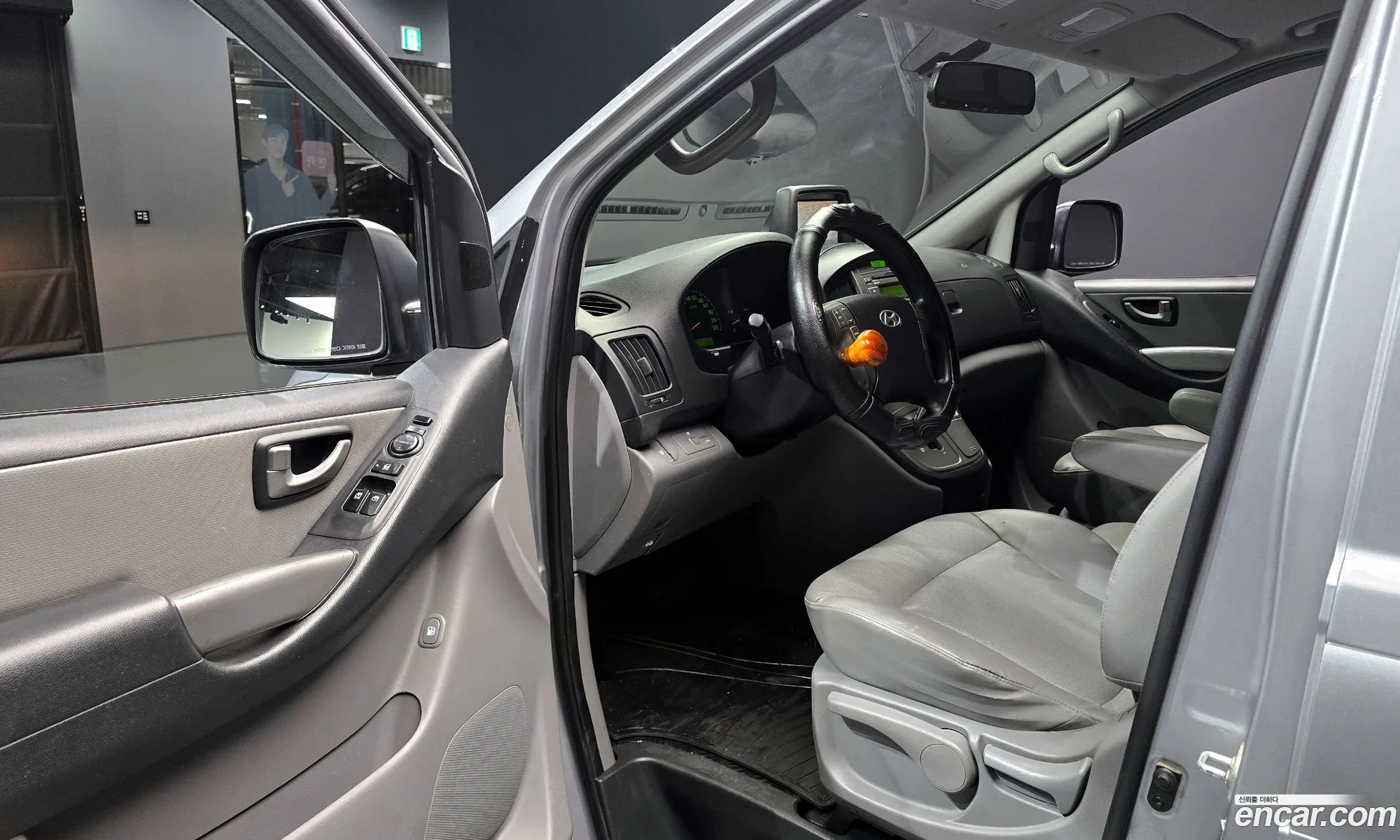 Hyundai Grand Starex 2013 — 20