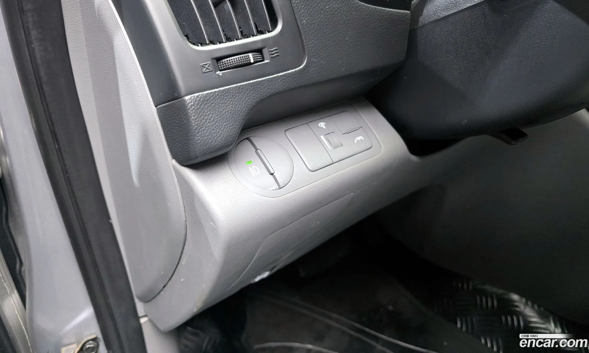 Hyundai Grand Starex 2013 — 14