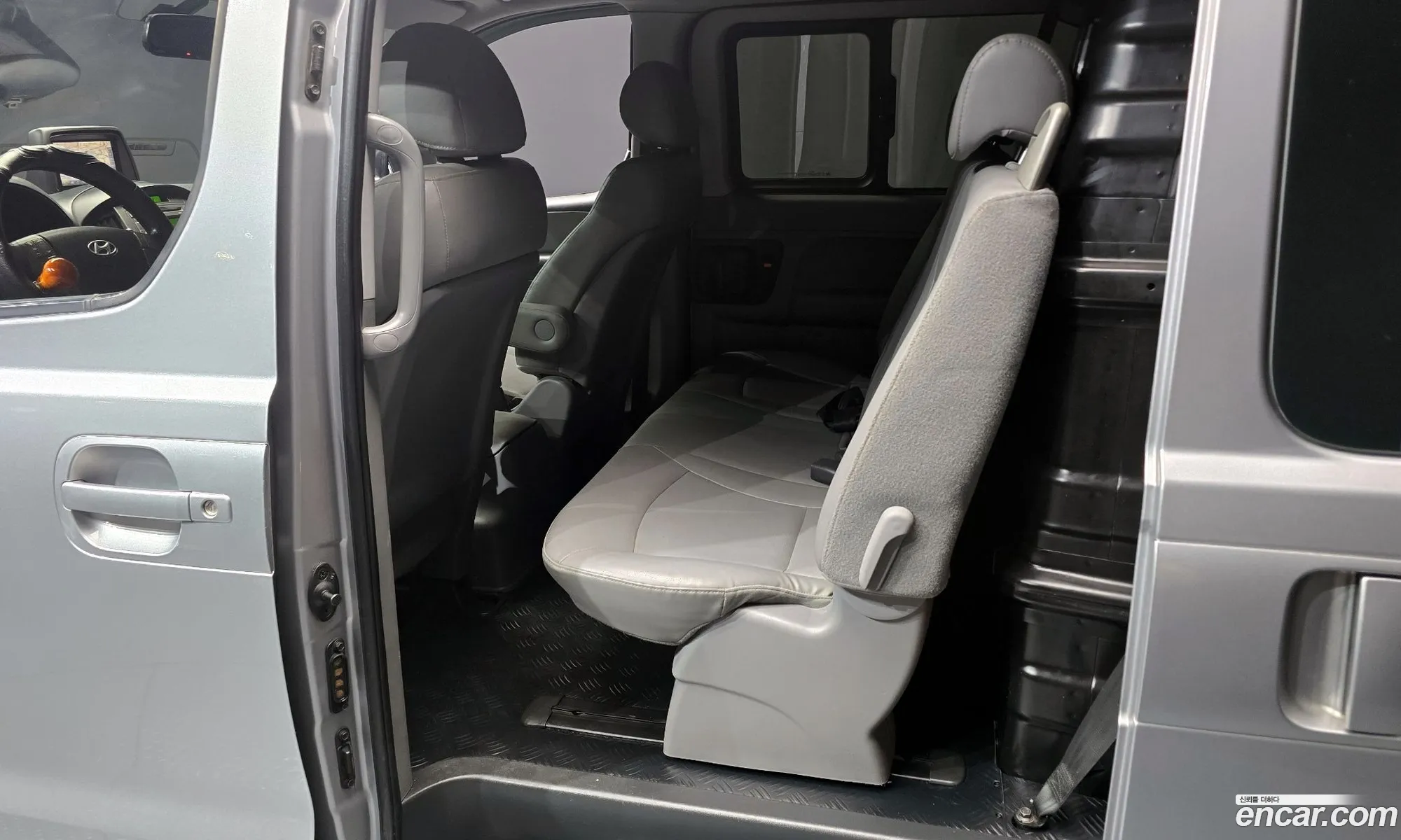 Hyundai Grand Starex 2013 — 4