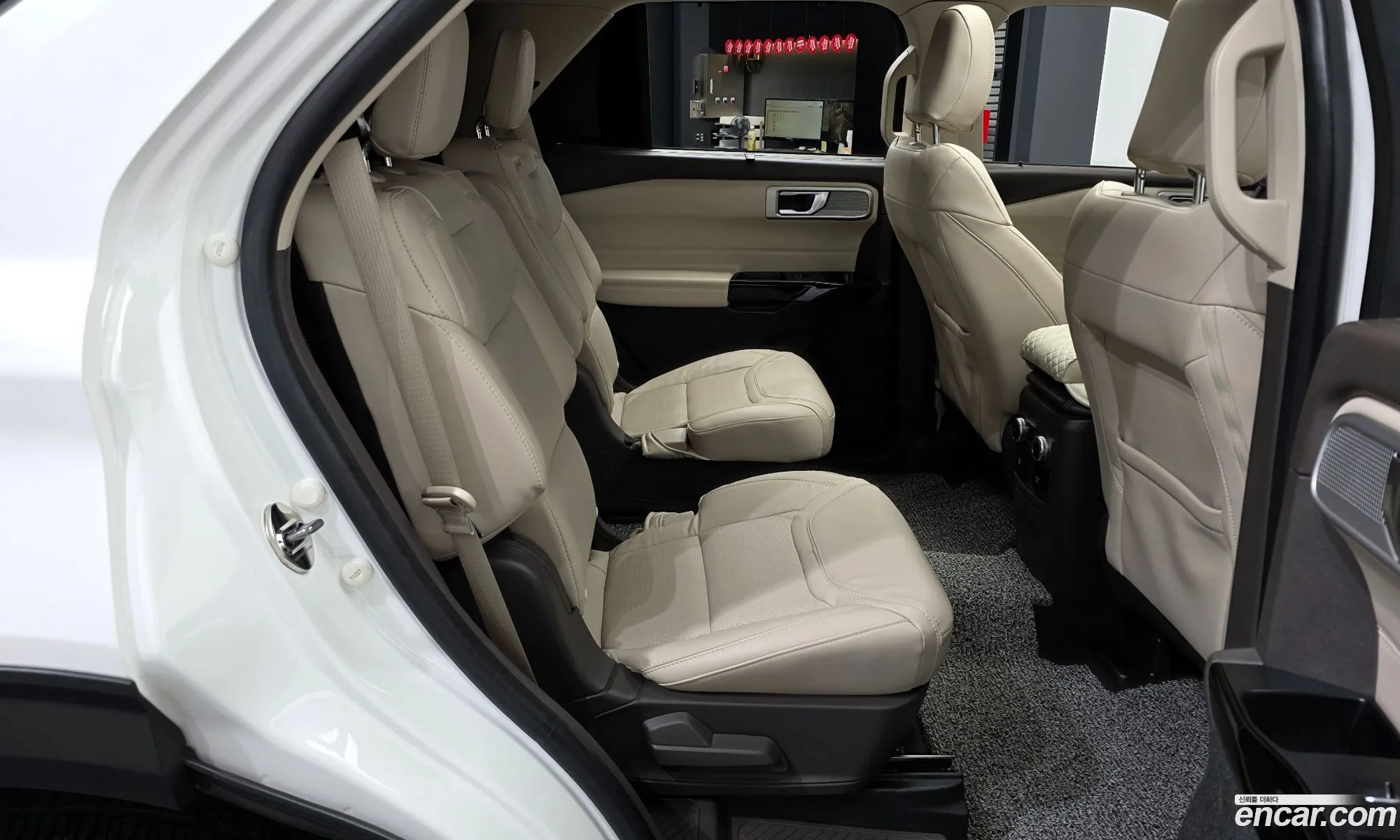 Ford Explorer 6th Gen 2022 1FM5K8HC0NGB32294 — 23