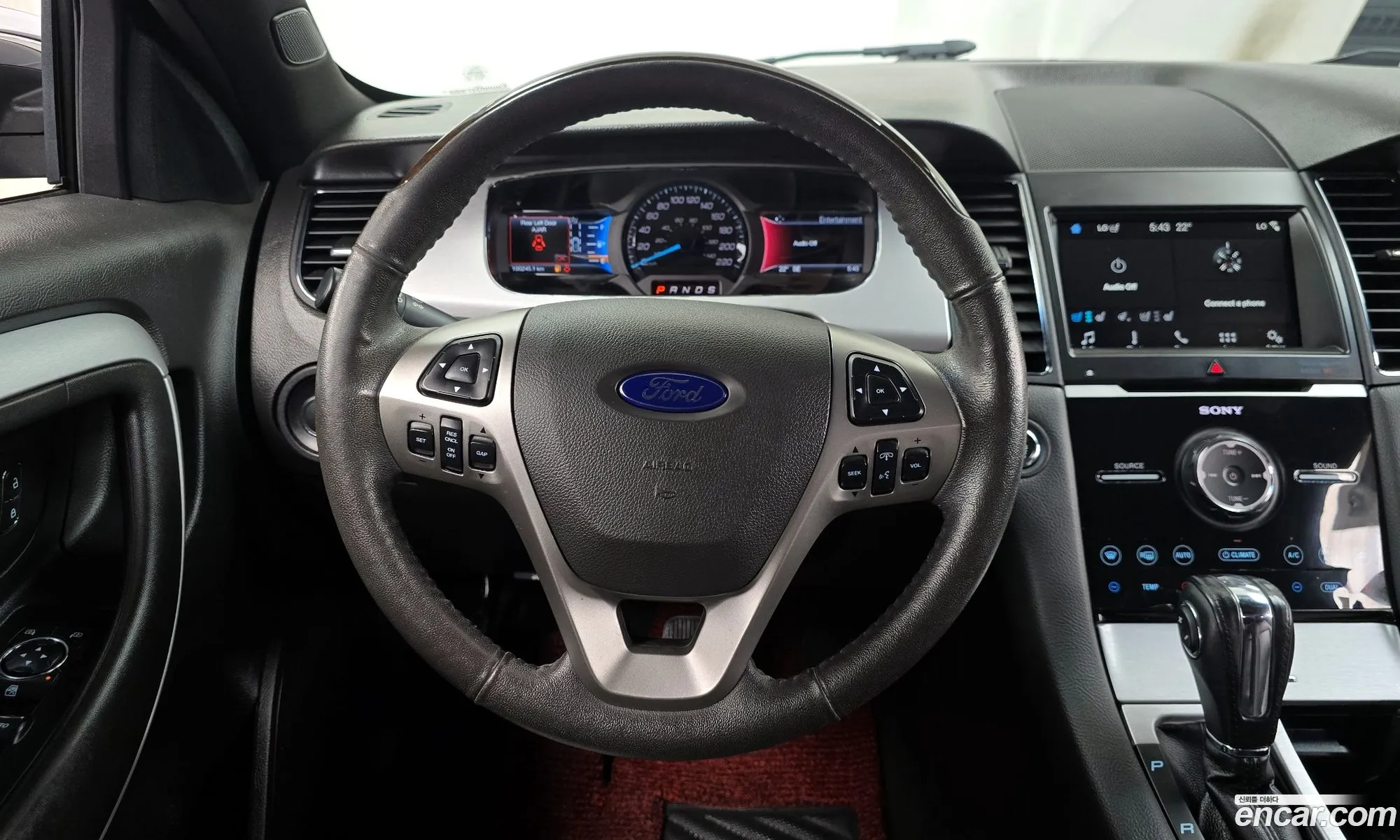 Ford Taurus 2017 1FAHP2F93HG106127 — 12