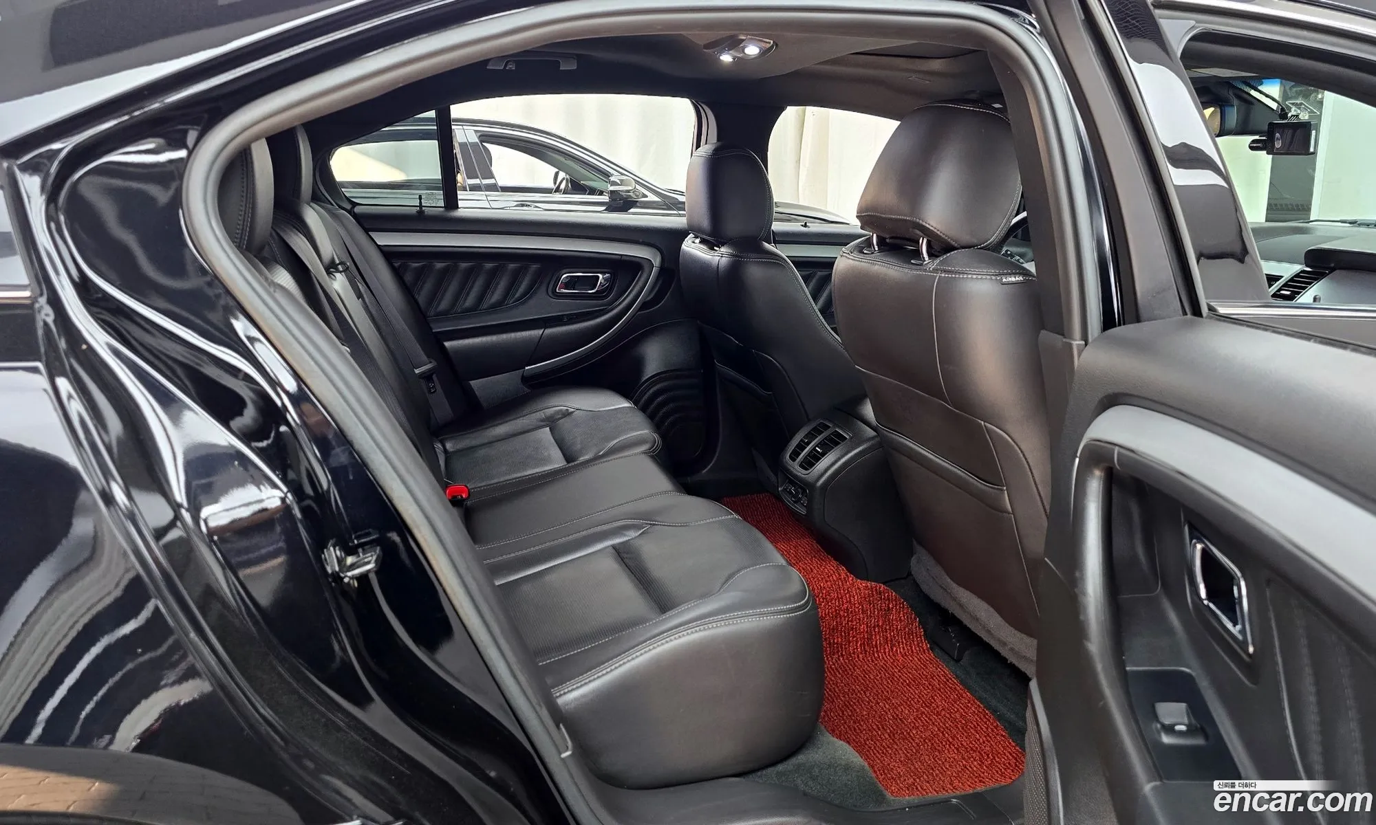 Ford Taurus 2017 1FAHP2F93HG106127 — 21