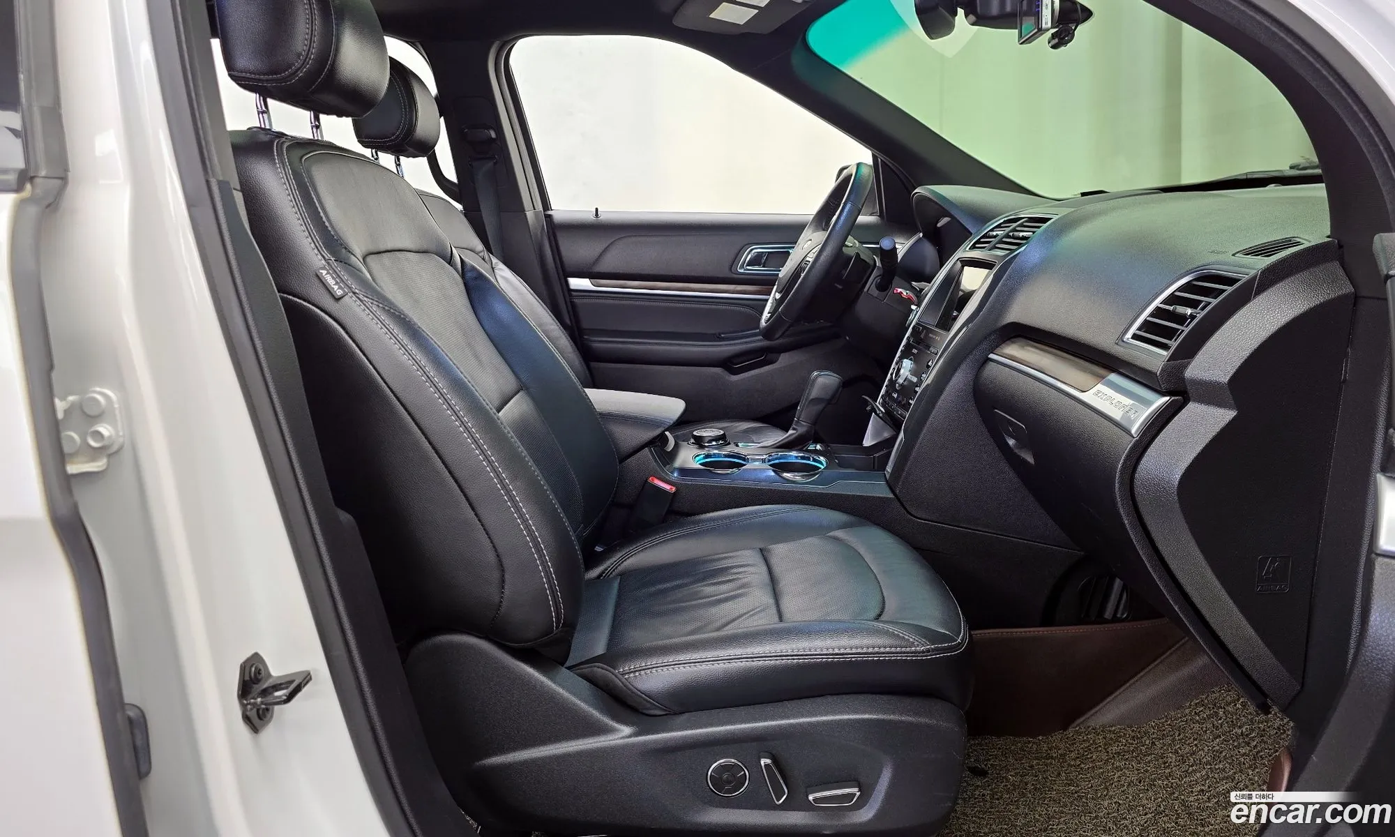 Ford Explorer 2016 1FM5K8FH0HGA30450 — 14