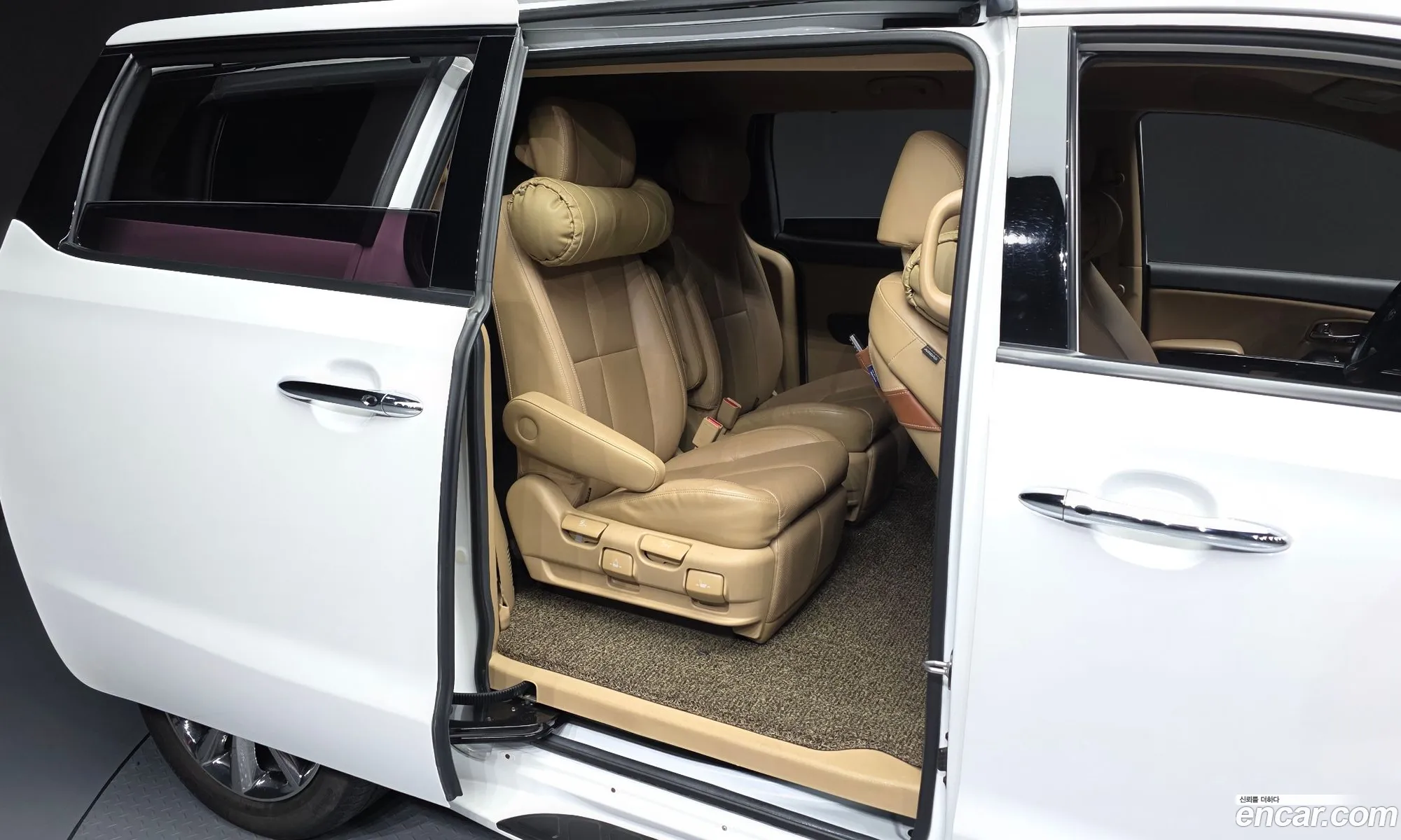 Kia Carnival 2018 — 14