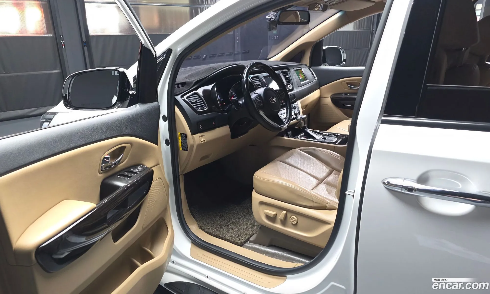 Kia Carnival 2018 — 13