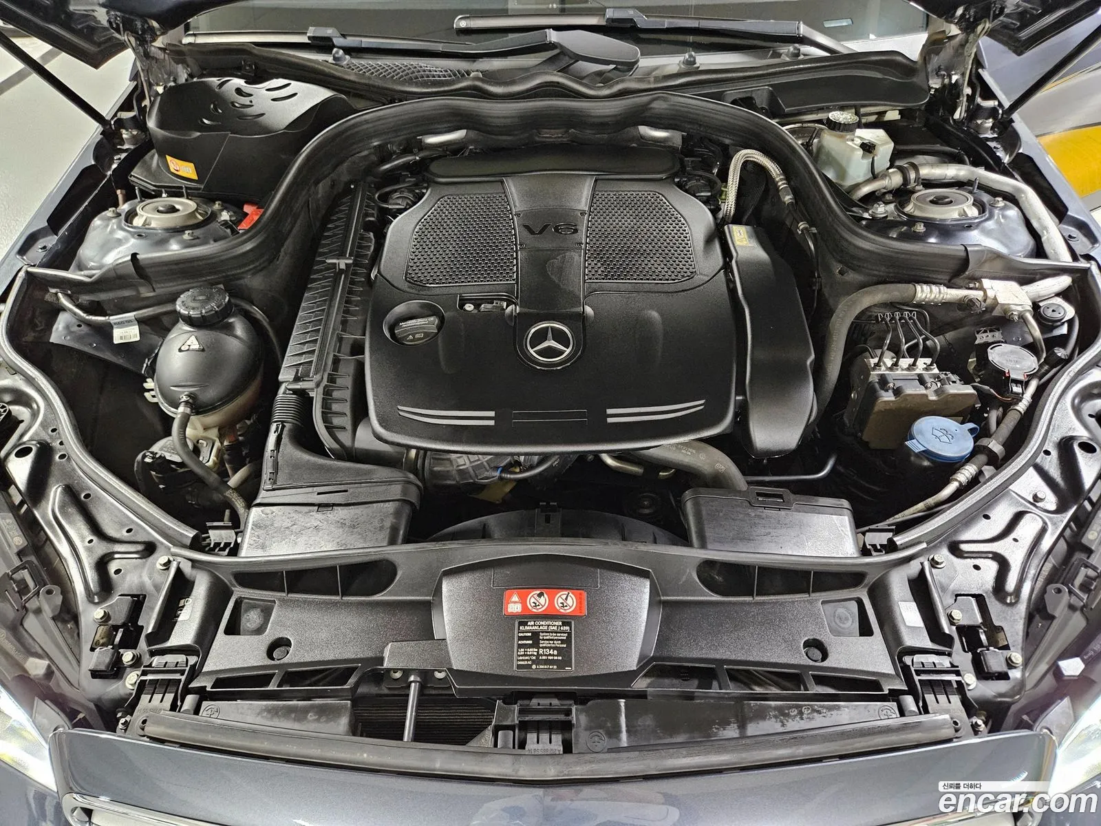 Mercedes-Benz E-Class W212 2015 — 17