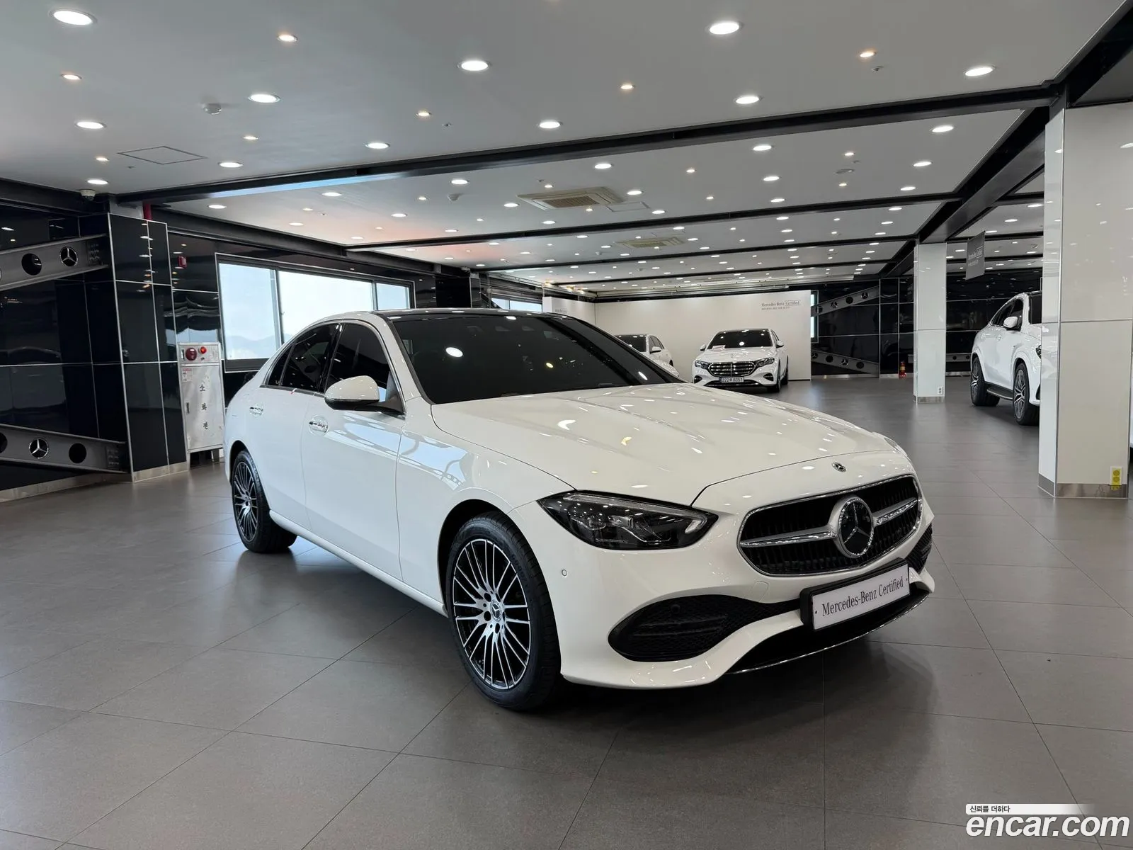 Mercedes-Benz C-Class W206 2024 — 18