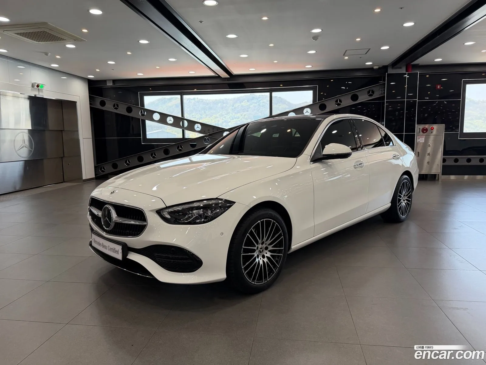 Mercedes-Benz C-Class W206 2024 — 8