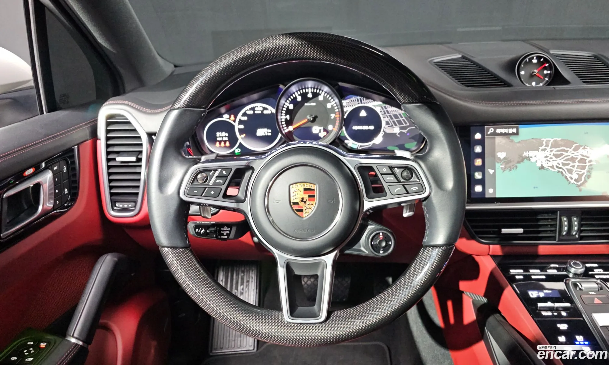 Porsche Cayenne 2022 — 27