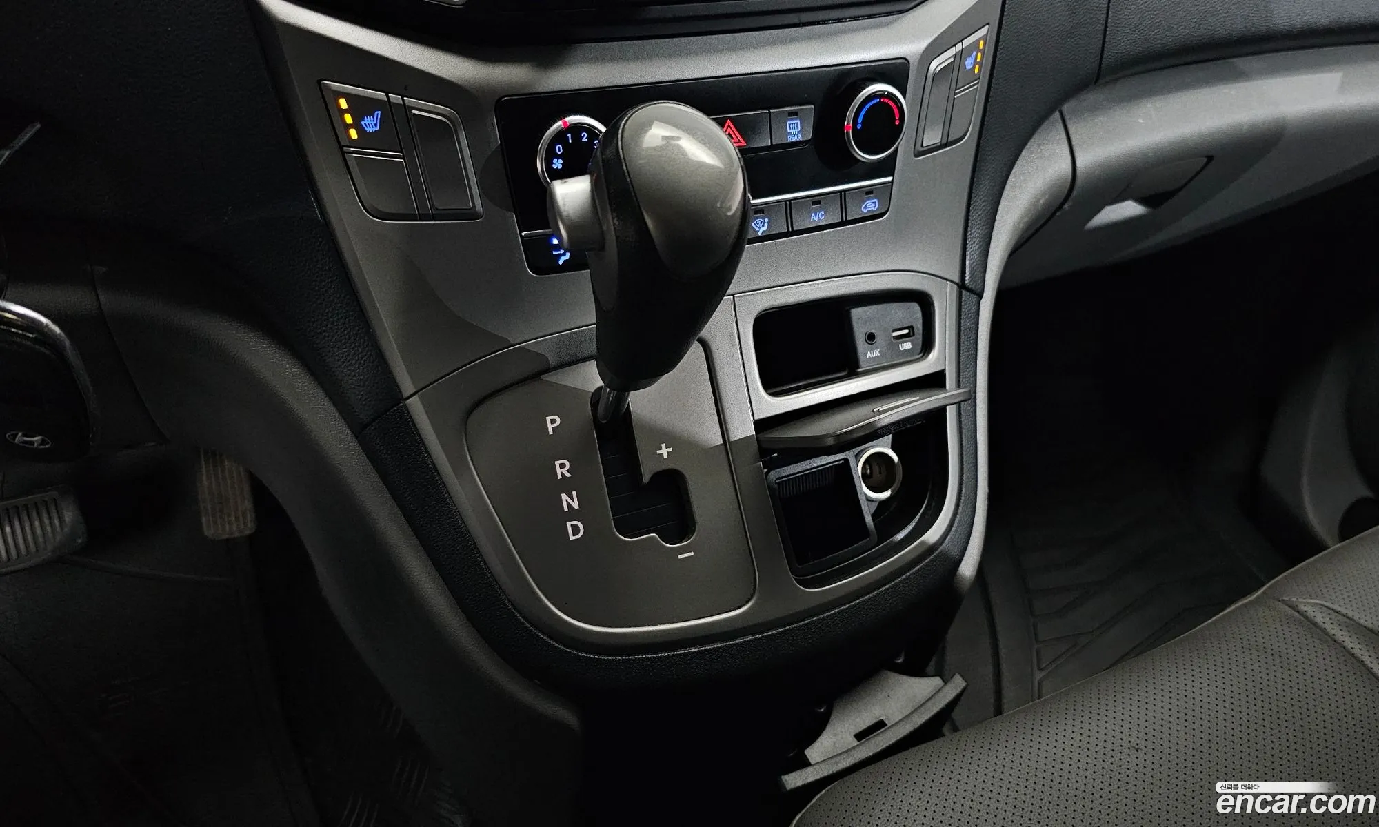 Hyundai Grand Starex 2017 — 9
