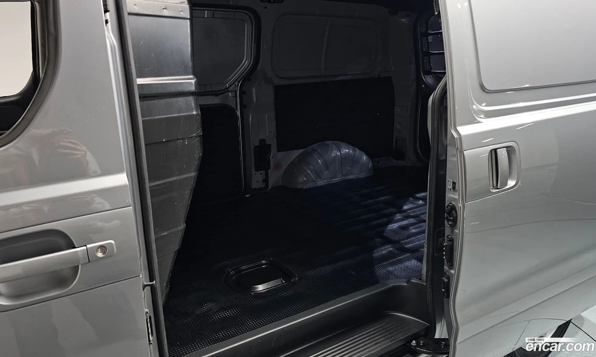 Hyundai Grand Starex 2017 — 14