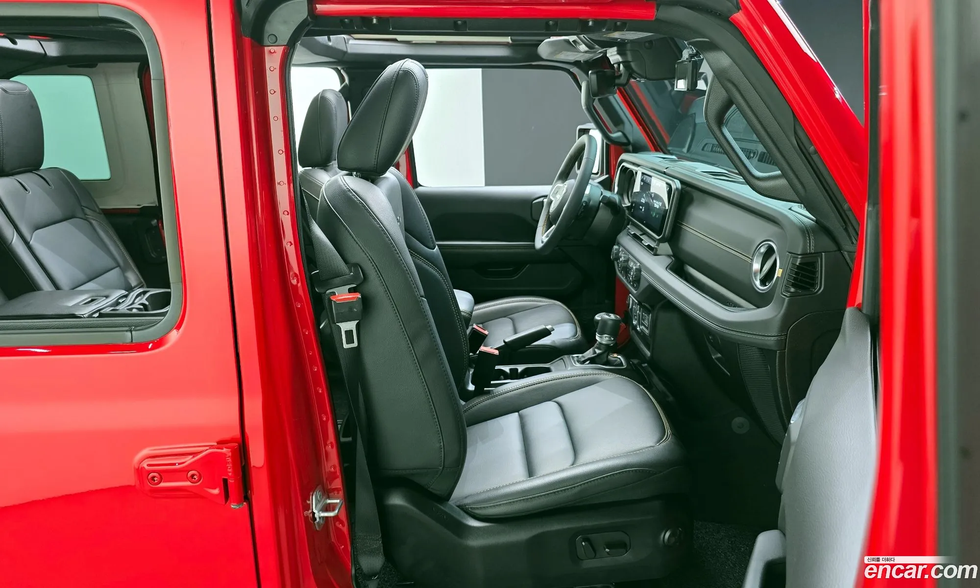 Jeep Wrangler 2024 — 27