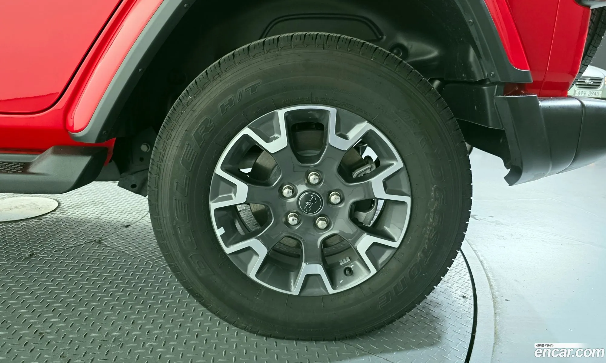 Jeep Wrangler 2024 — 25
