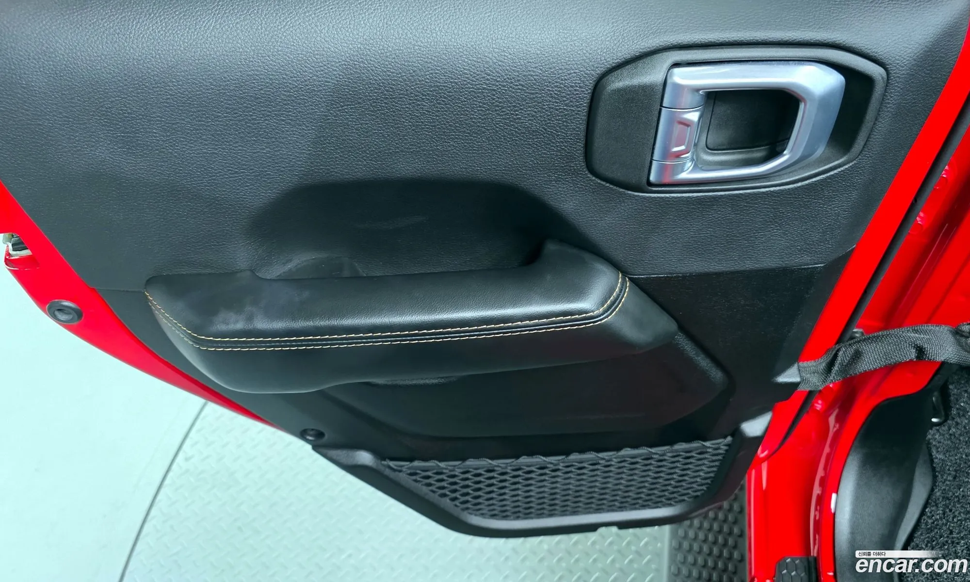 Jeep Wrangler 2024 — 3