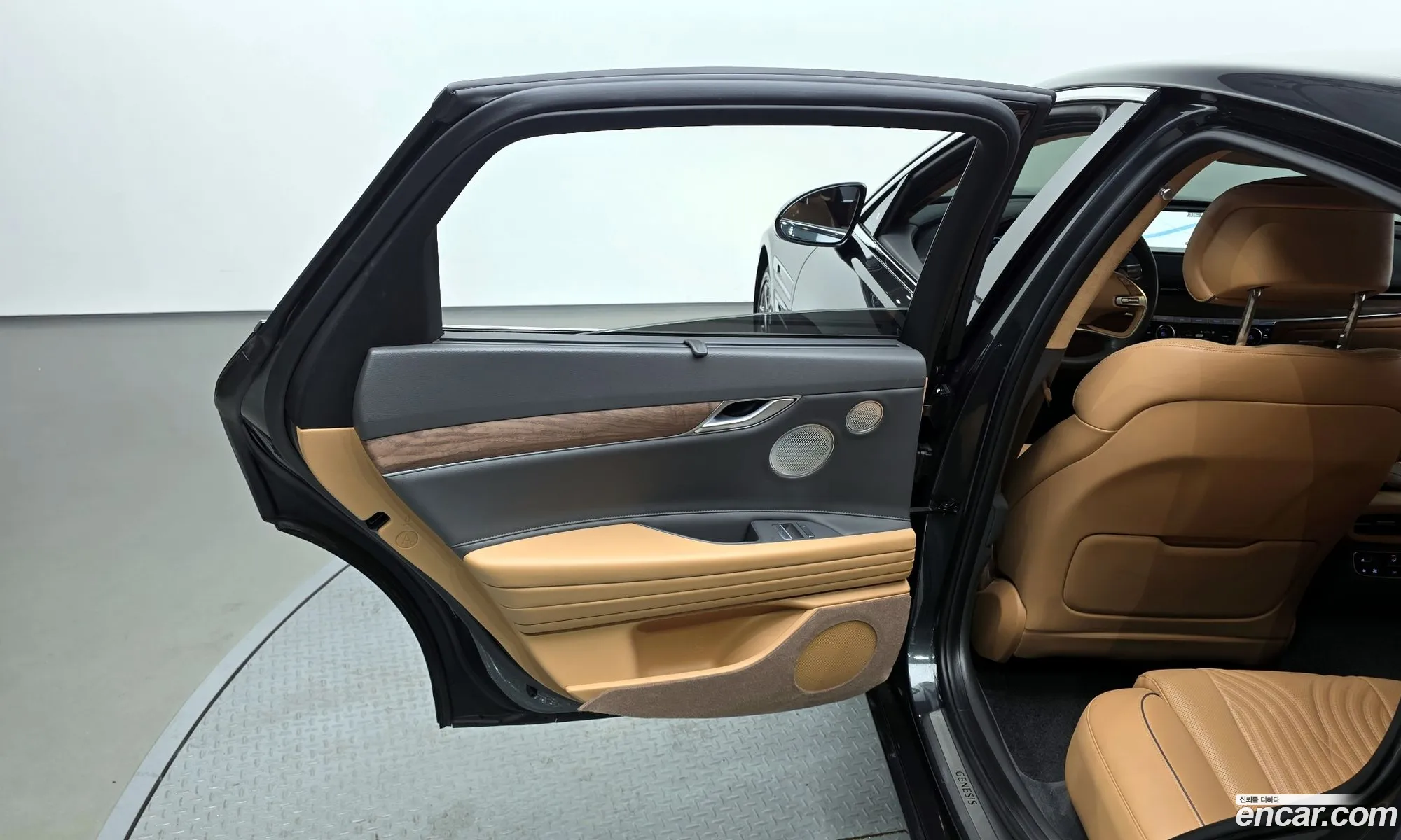 Genesis G80 2021 — 26