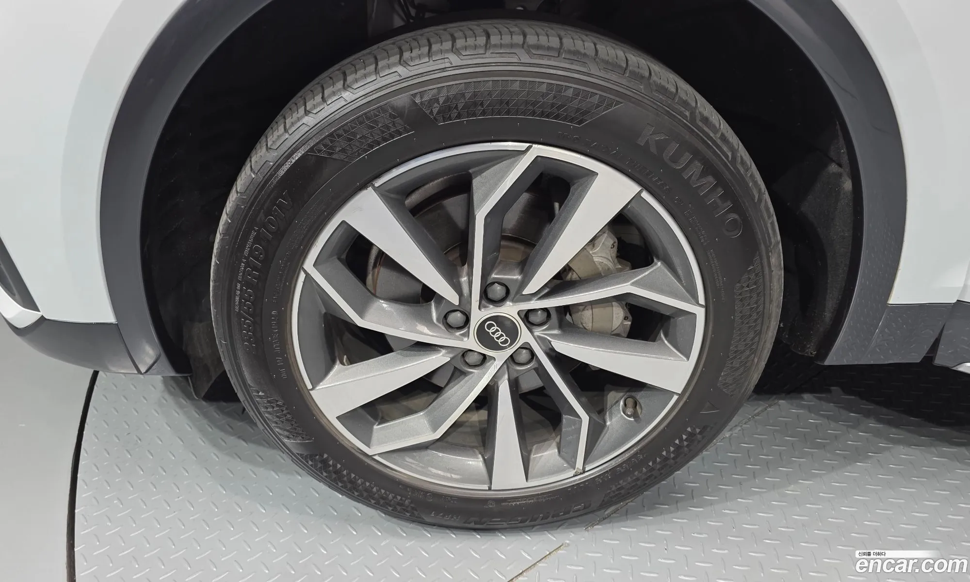 Audi Q5 2022 WAUZZZFY2N2074205 — 11