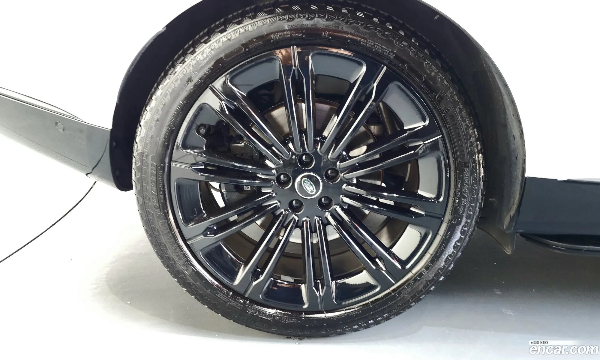 Land Rover Range Rover 2025 SALKABB94SA291864 — 17