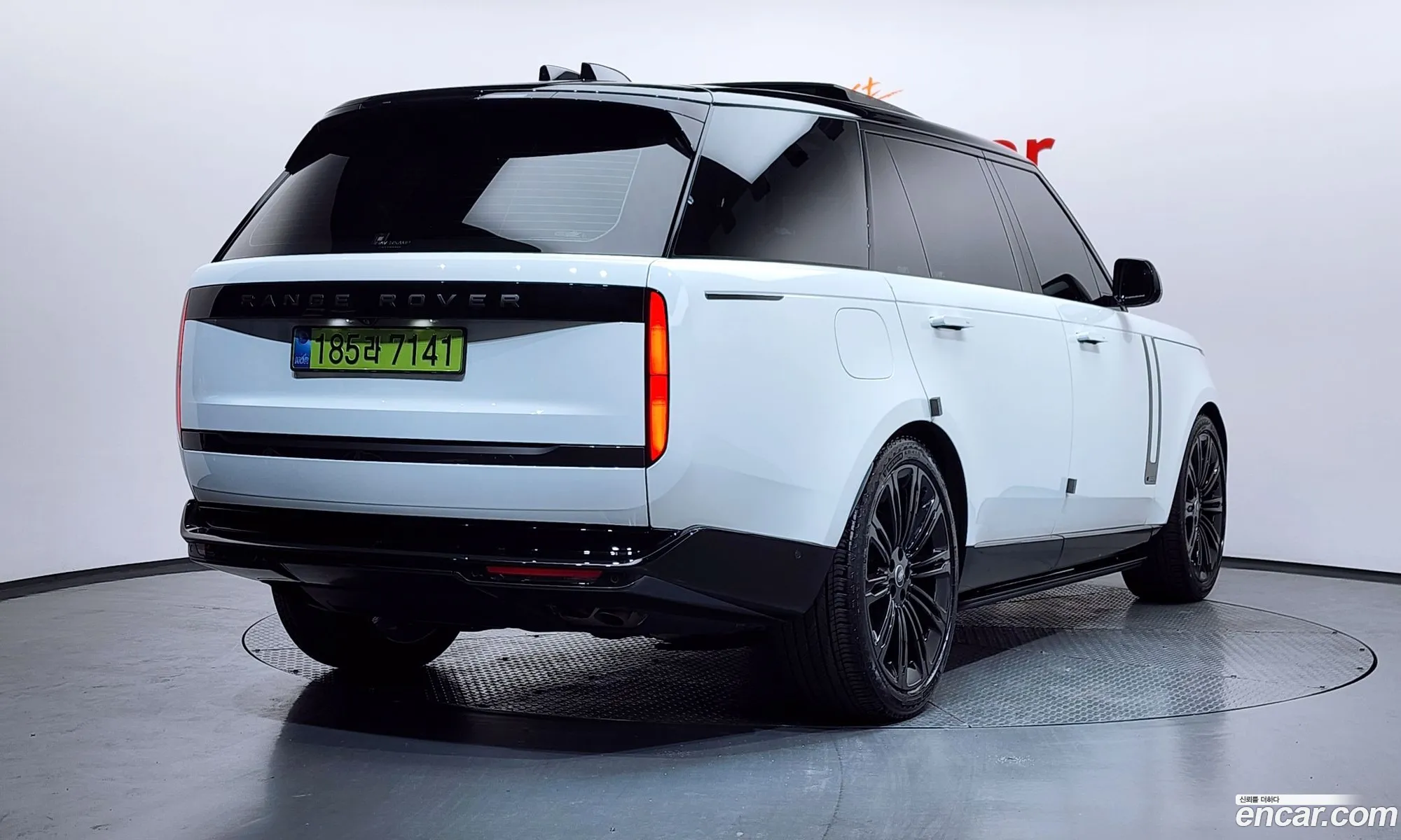 Land Rover Range Rover 2025 SALKABB94SA291864 — 4