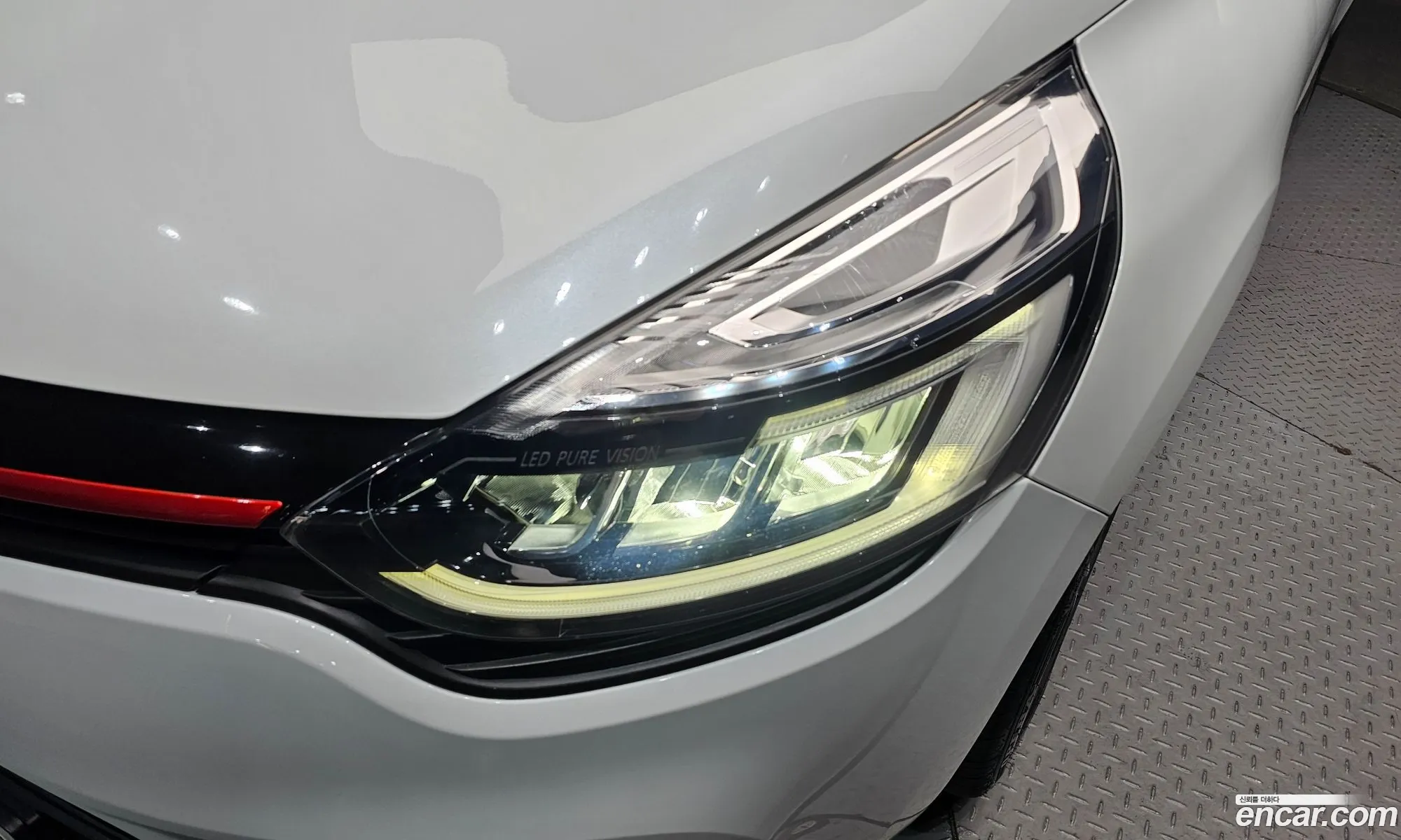 Renault Korea (Samsung) Clio 2019 — 17