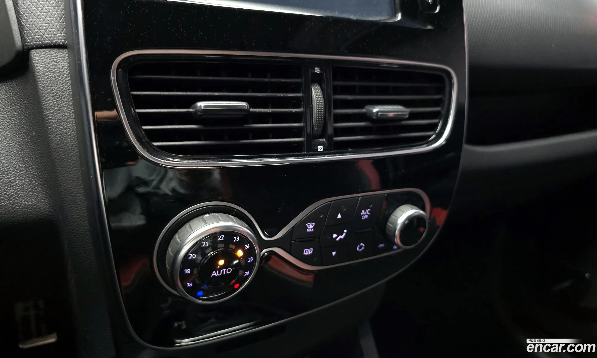 Renault Korea (Samsung) Clio 2019 — 4