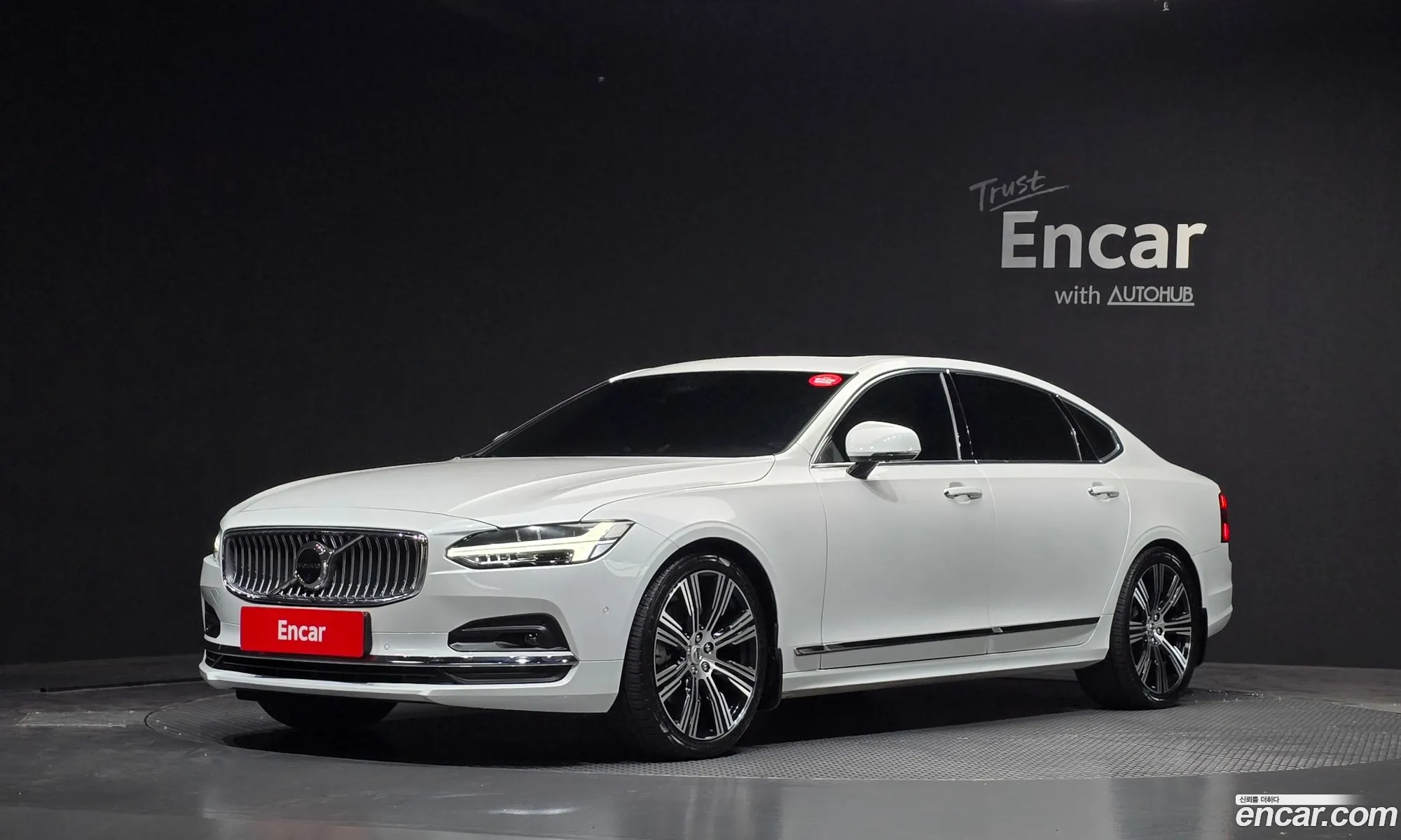 Volvo S90 2022 — 33